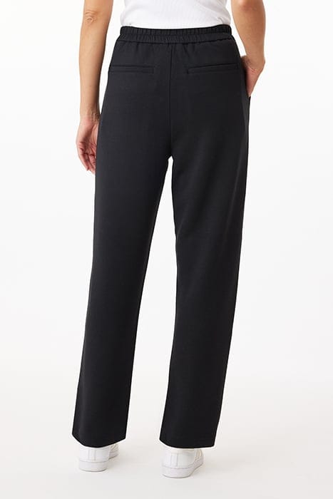 PLEAT FRONT PULL ON CARROT BLACK 2