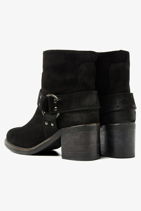 FLO BAKER BLACK 5