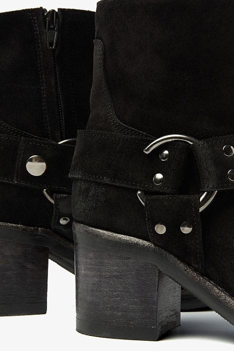 FLO BAKER BLACK 7