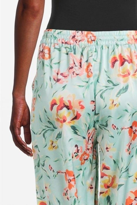 GUESS ECO VIOLA JOGGER PANTS ROSE MEADOWS PRINT 4