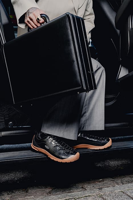 JASPER X HIGHSNOBIETY BLACK/GUM 2
