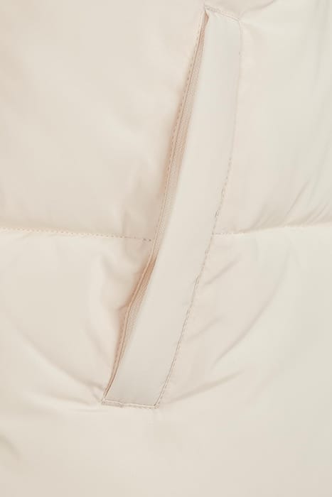 BLOCK PUFFER VEST BLACK/WHITESAND 10