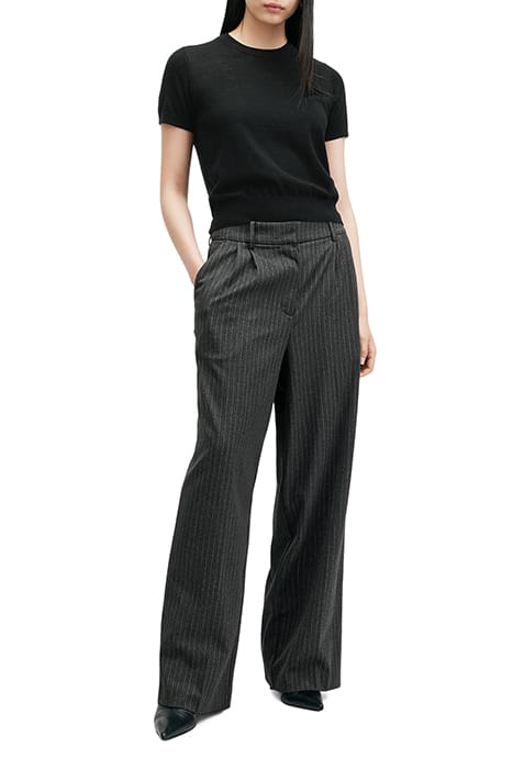 BERN TEE BLACK 3