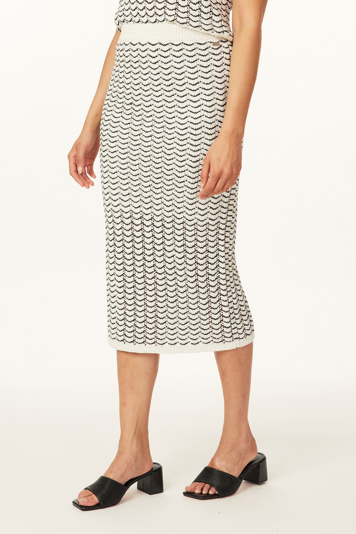 PENCIL SCALLOP KNIT SKIRT SUGAR SWIZZLE / BLACK NIGHT 3
