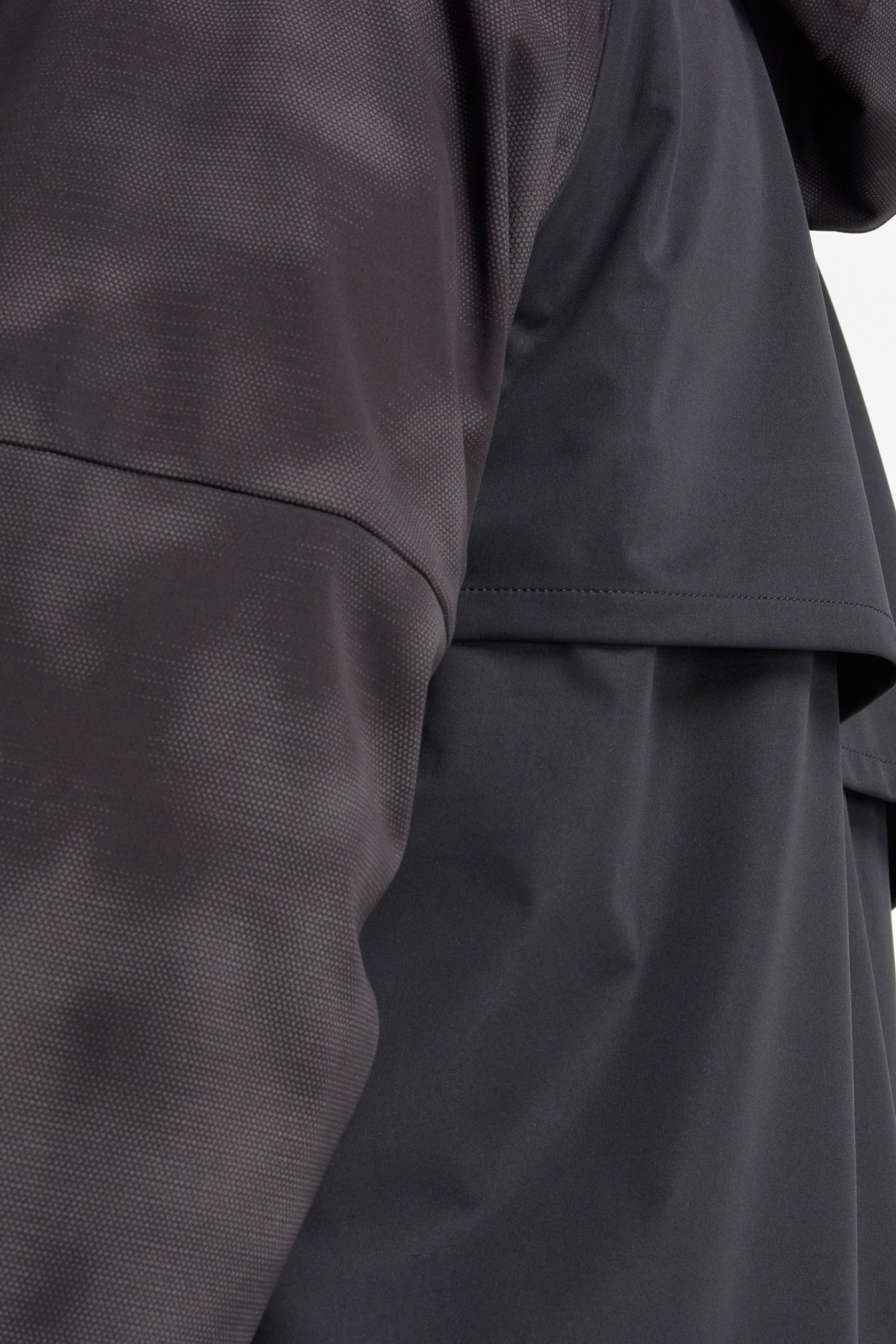 PREMIUM PRINTED JACKET IN BLACK 9