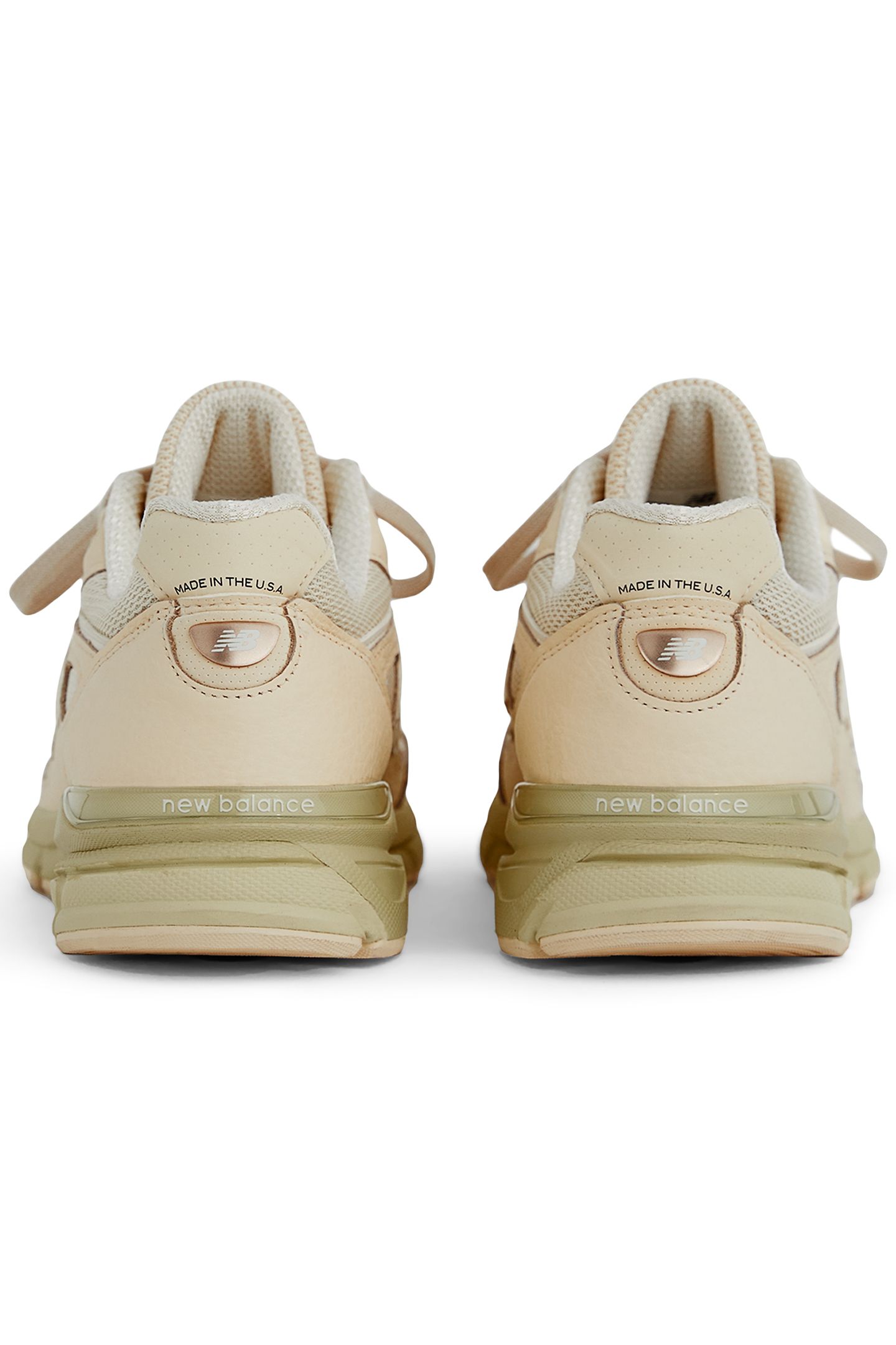 U990BO4 MADE IN USA SNEAKERS IN MACADAMIA NUT 4