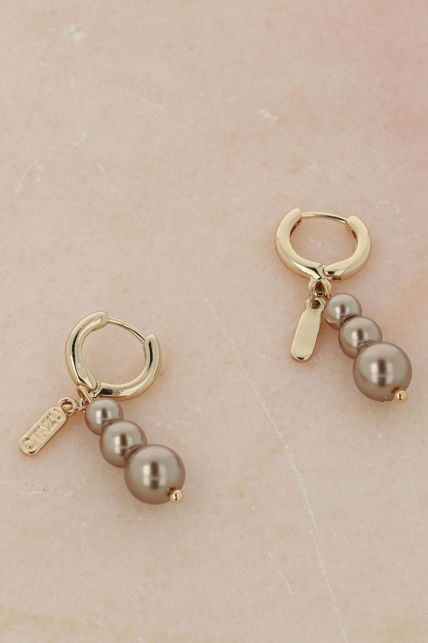 GOLDEN PEARL TRIPLE EARHANGERS 4