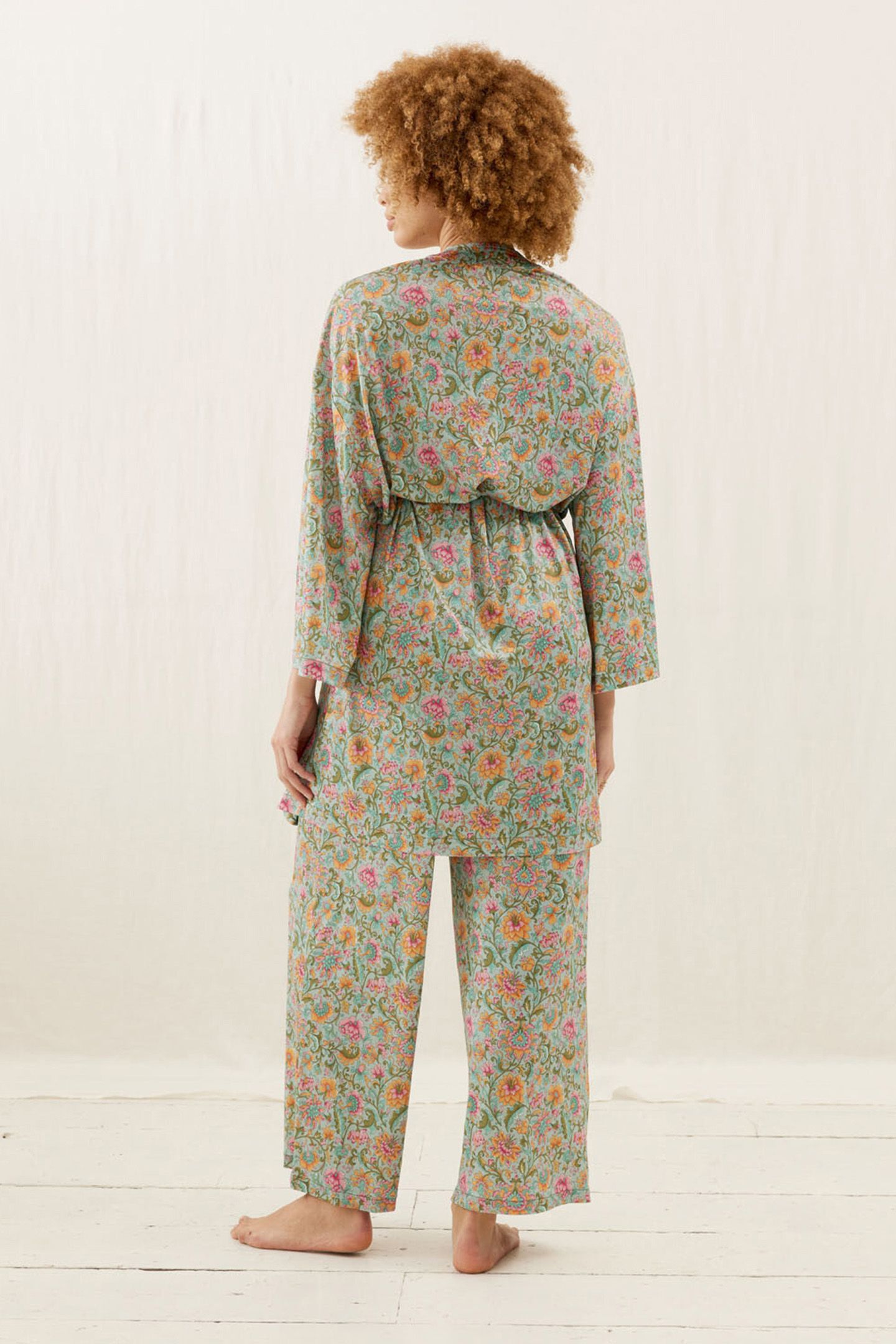 KIMONO YOKI WATER RIVER FLOWERS 2
