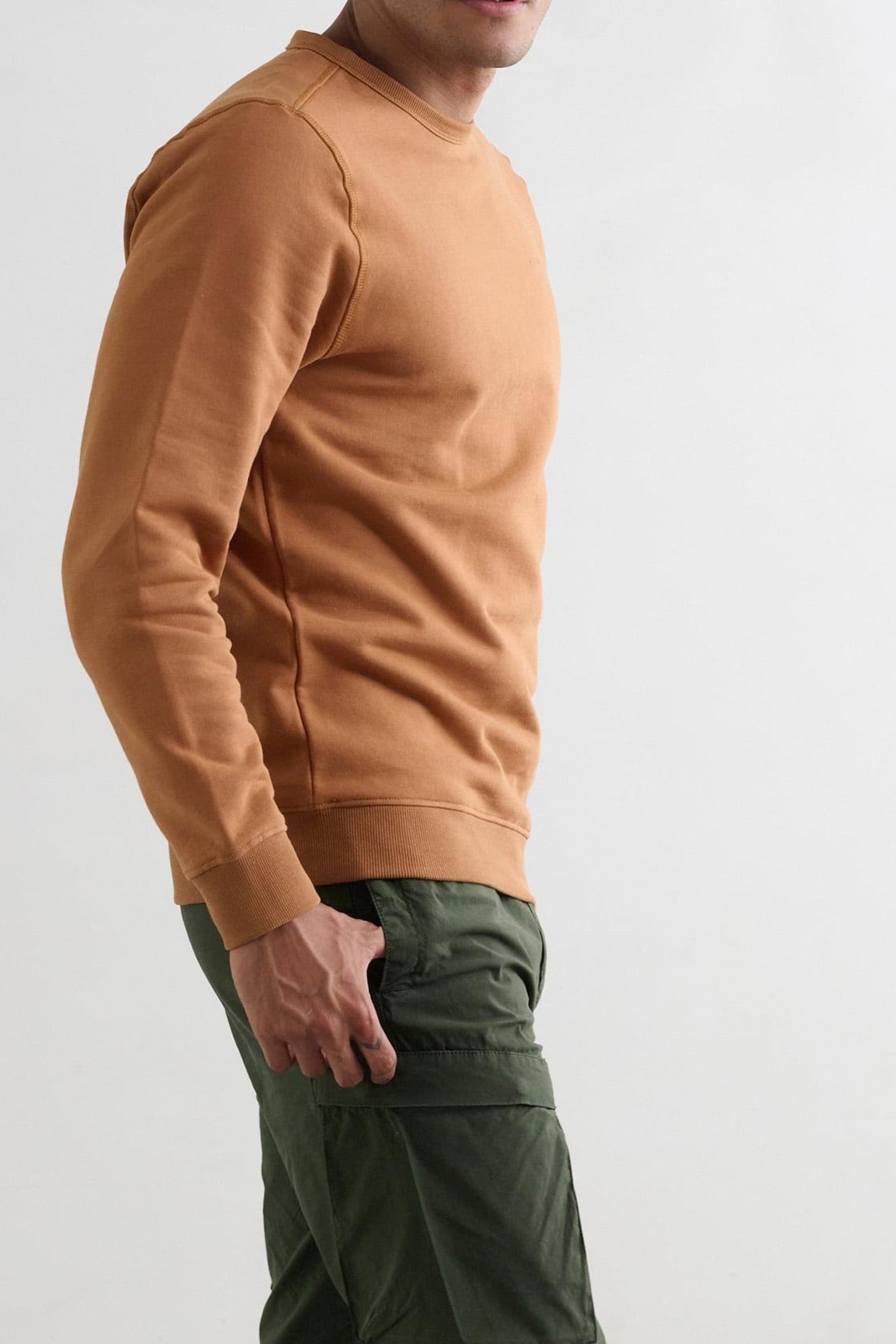 SWEATER ALMOND 3