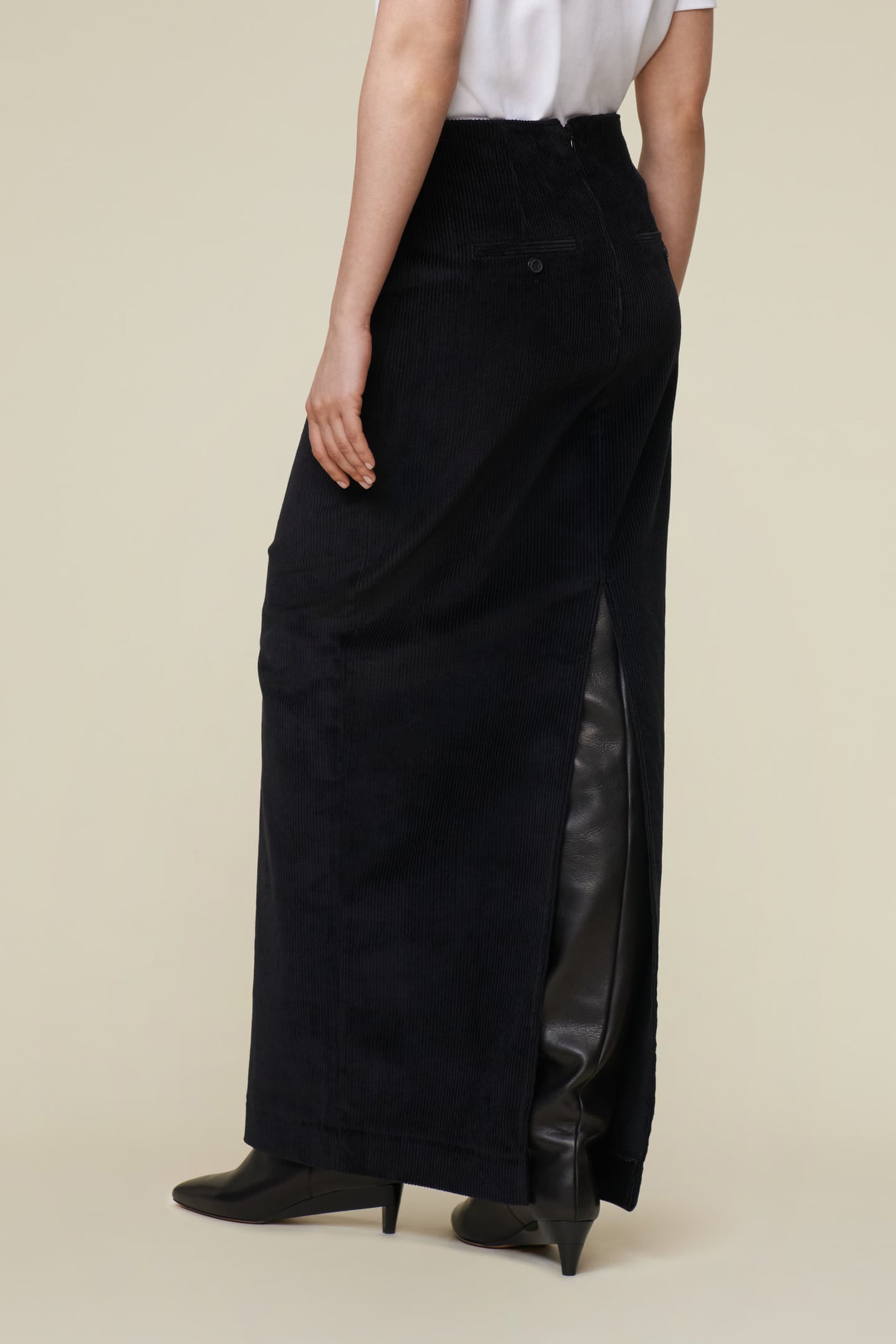 NEW SKARLETT BLACK 2