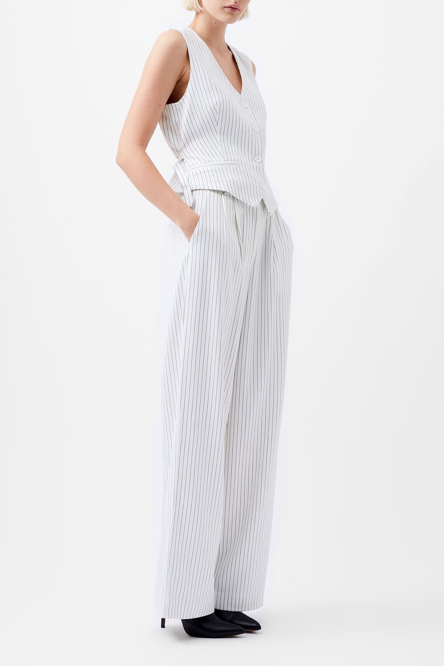PINSTRIPE WAISTCOAT WHITE/BLACK 4