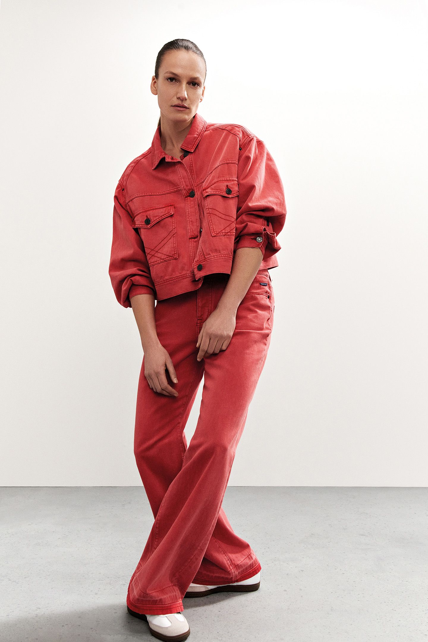 BOXY DENIM JACKET COLOURED DENIM TRUE RED 4