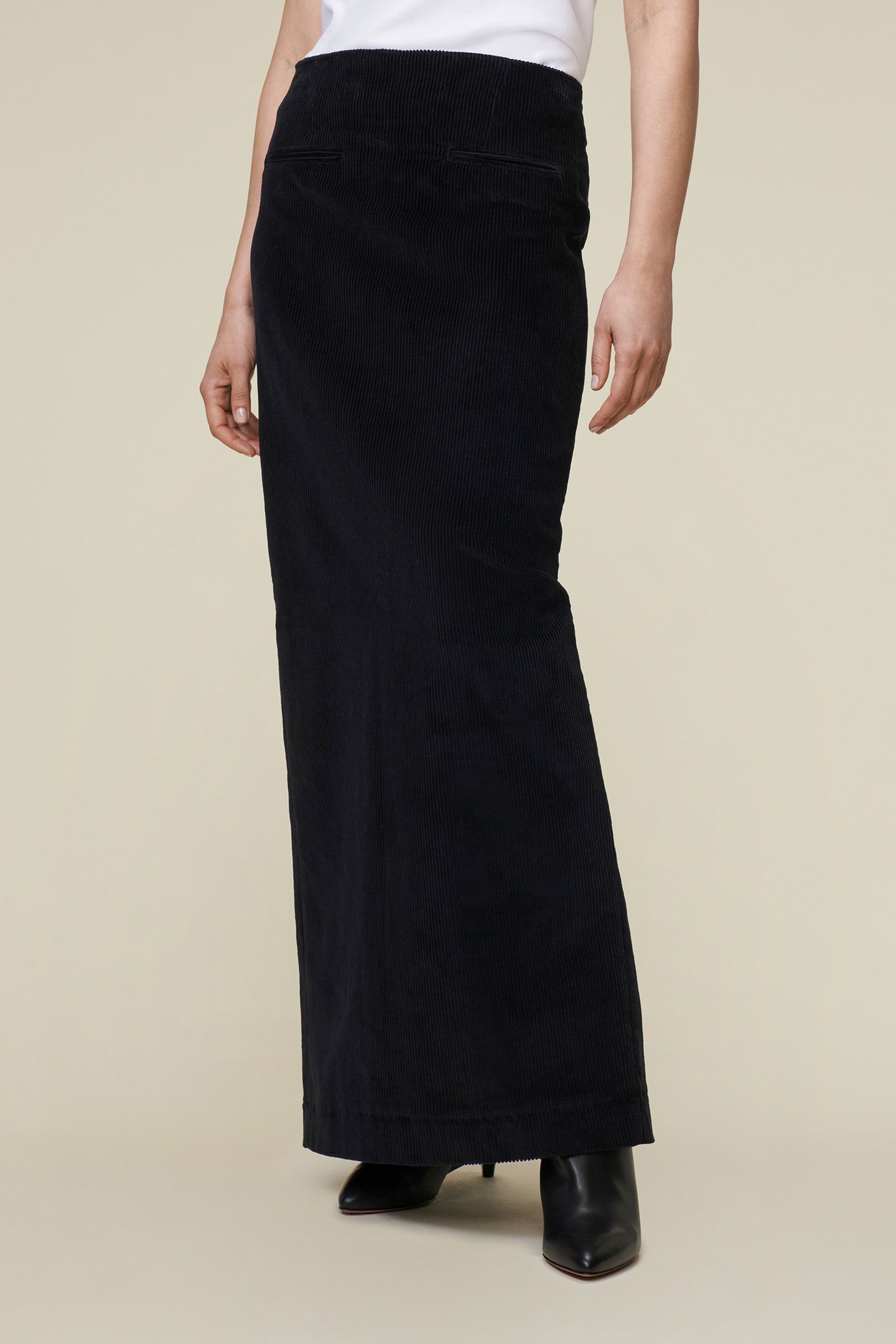 NEW SKARLETT BLACK 1