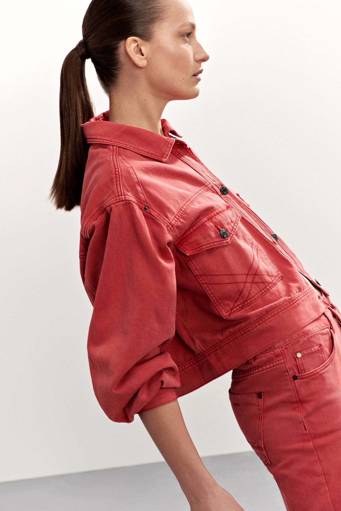 BOXY DENIM JACKET COLOURED DENIM TRUE RED 5