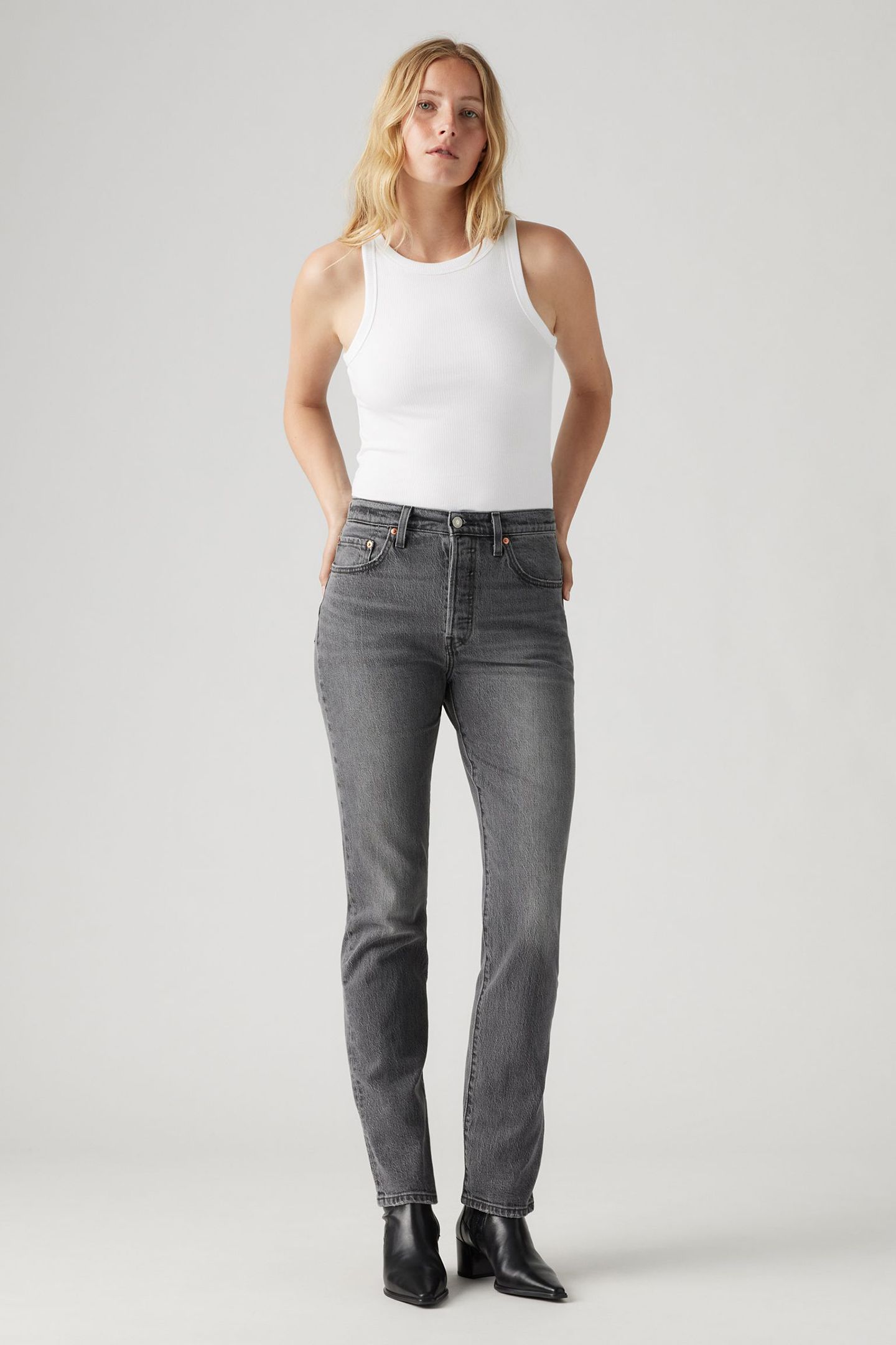 501 JEANS FOR WOMEN BLACK WORN IN 2