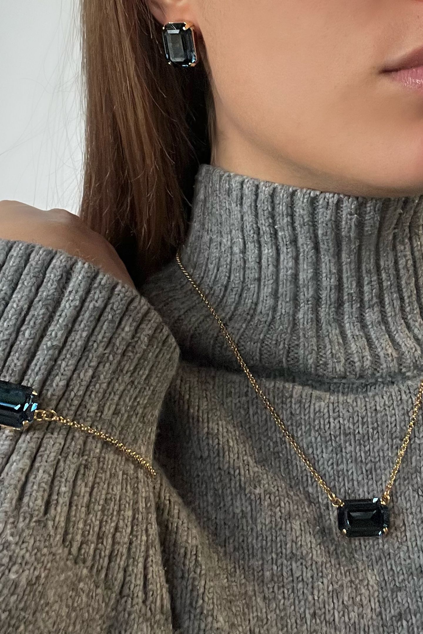 LADY DI NECKLACE MONTANA BLUE 2