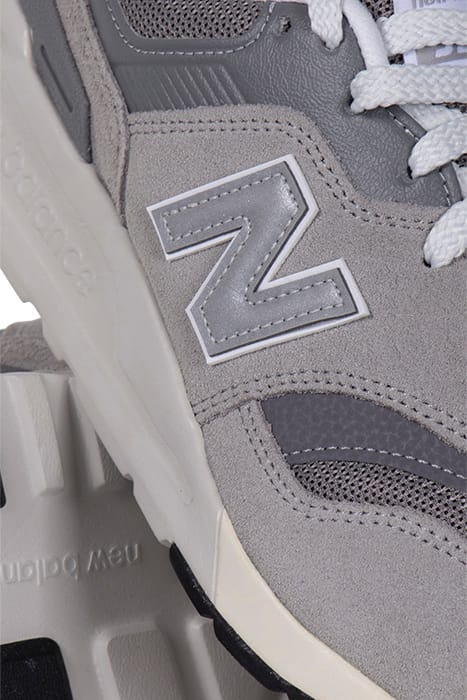 CM997HCA SNEAKERS IN GREY 4
