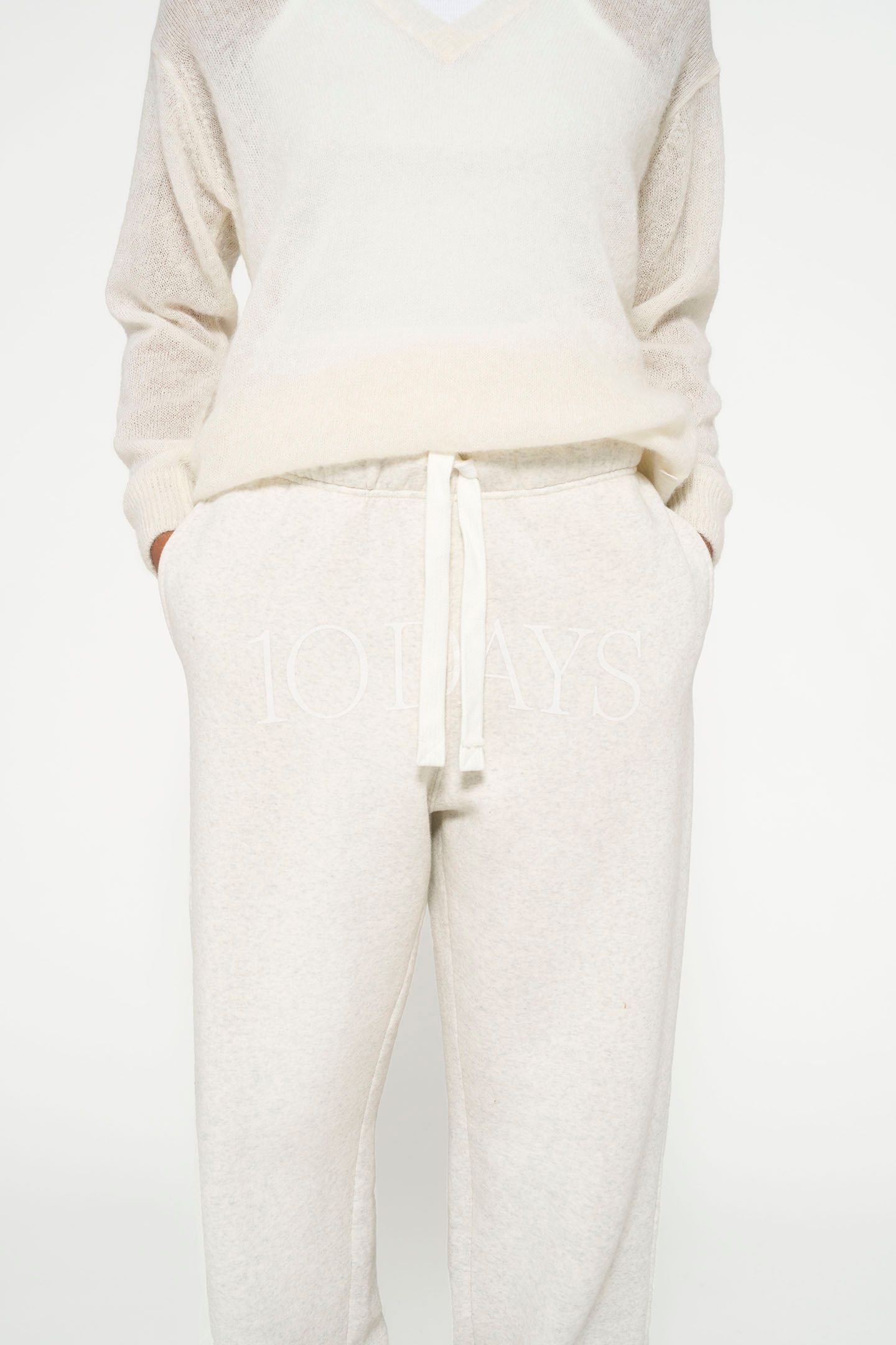 THE BAR JOGGER FOAM SOFT WHITE MELEE 6
