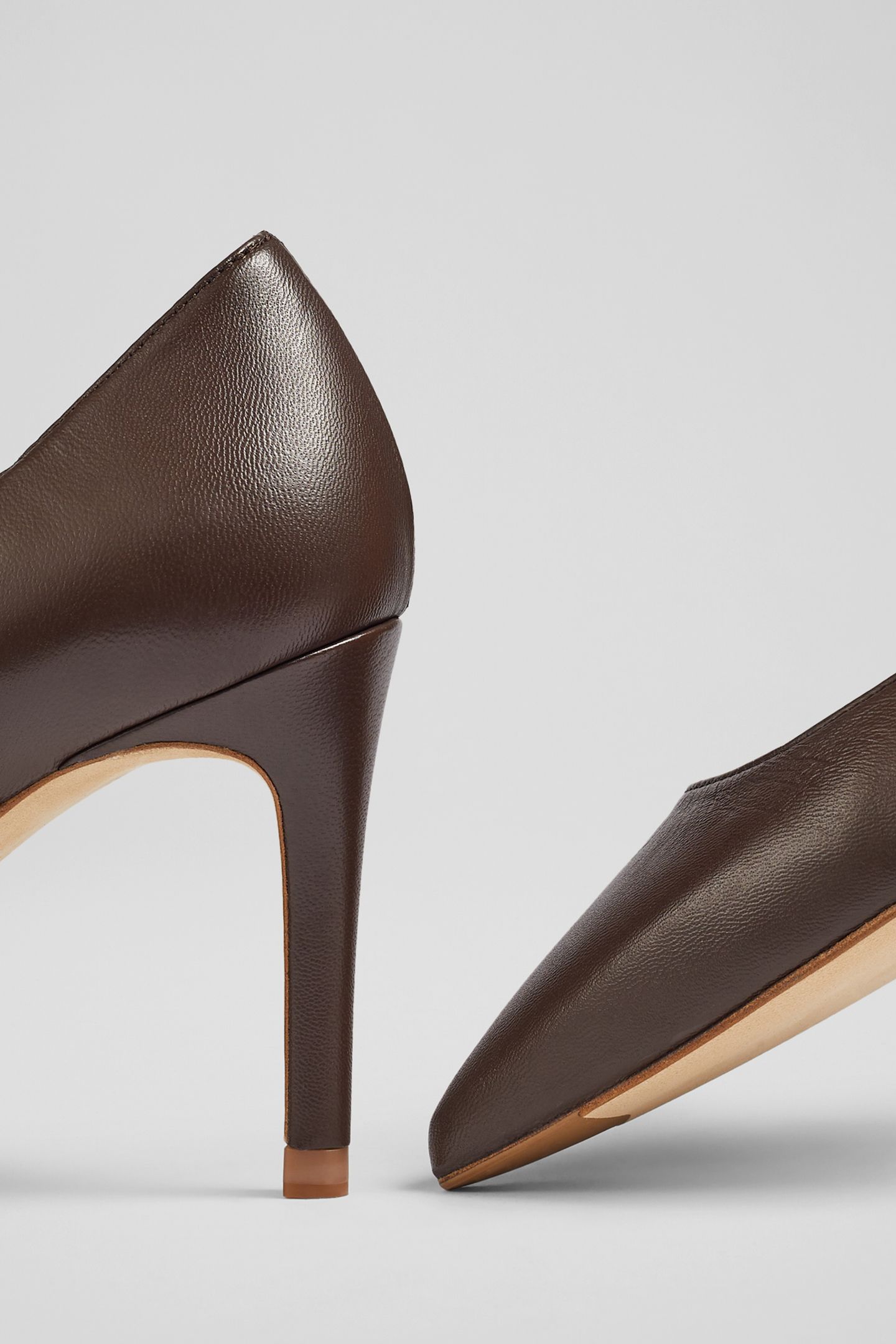 CC FLORET POINTED COURTS DARK CHOCOLATE 3