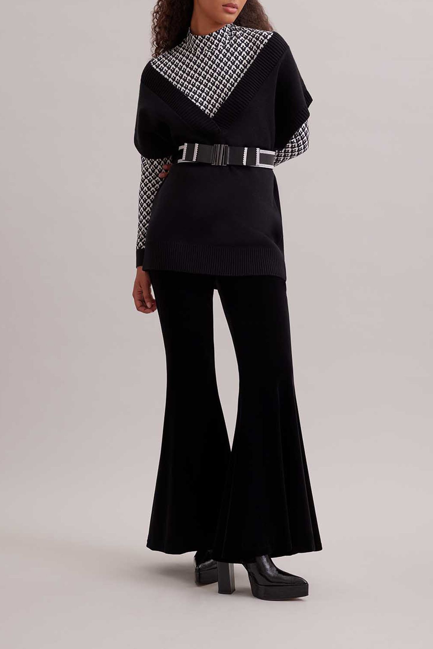 SONNET CARDIGAN BLACK 2