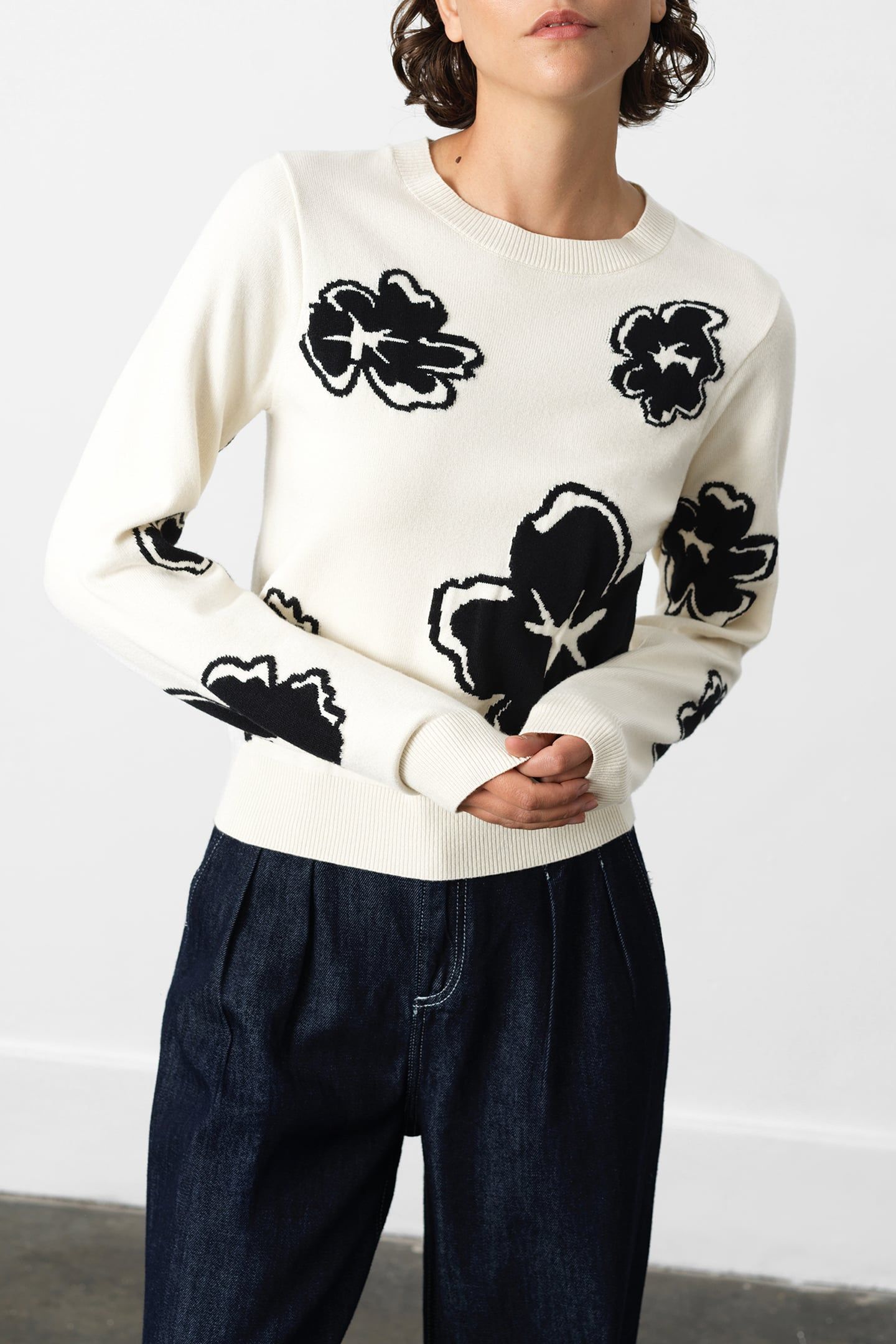 PAISLEE FLORAL JACQUARD JUMPER WHITE MULTI 1