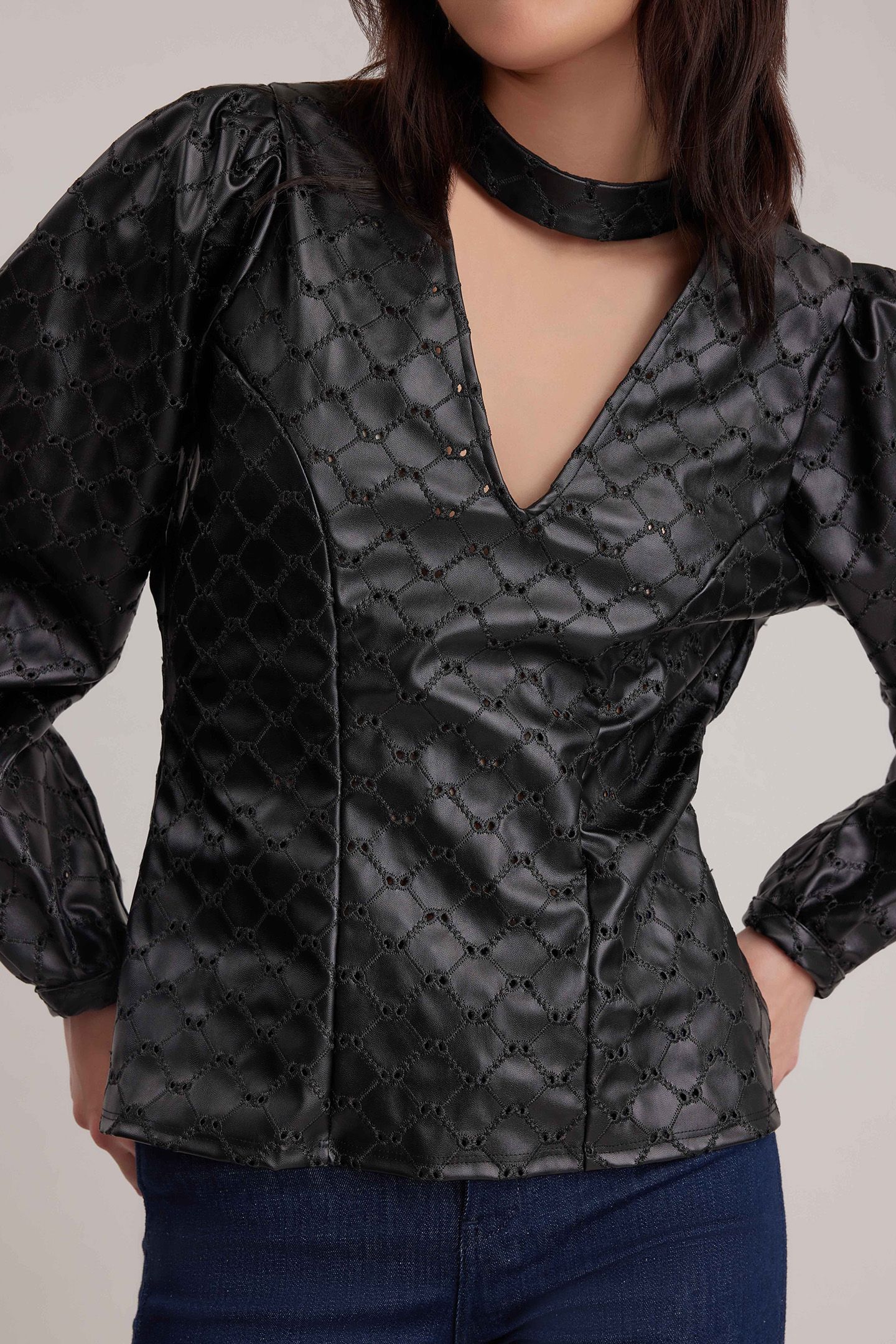 OLYMPIA TOP BLACK 9