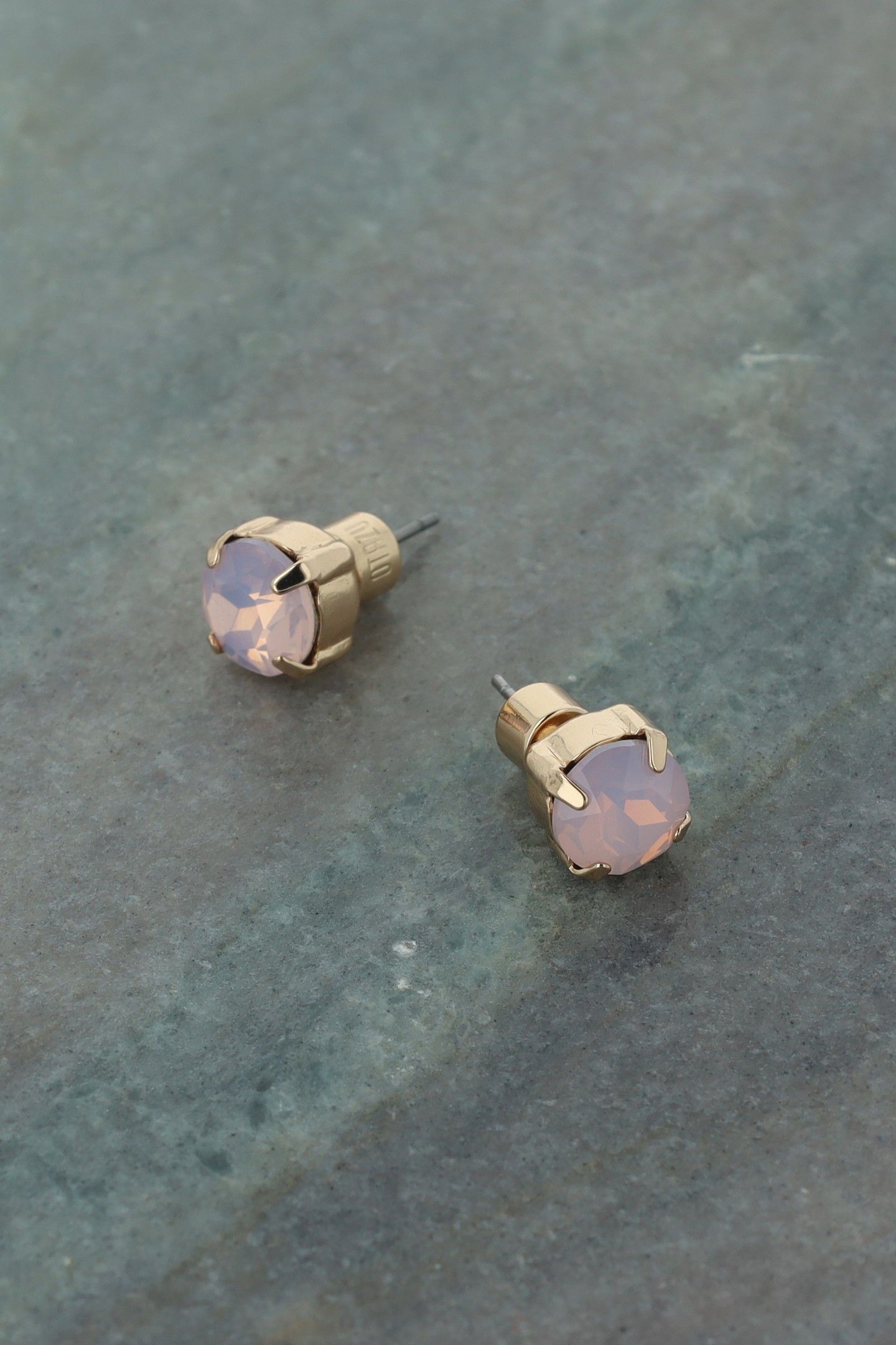 ROSEWATER OPAL EARPINS 2