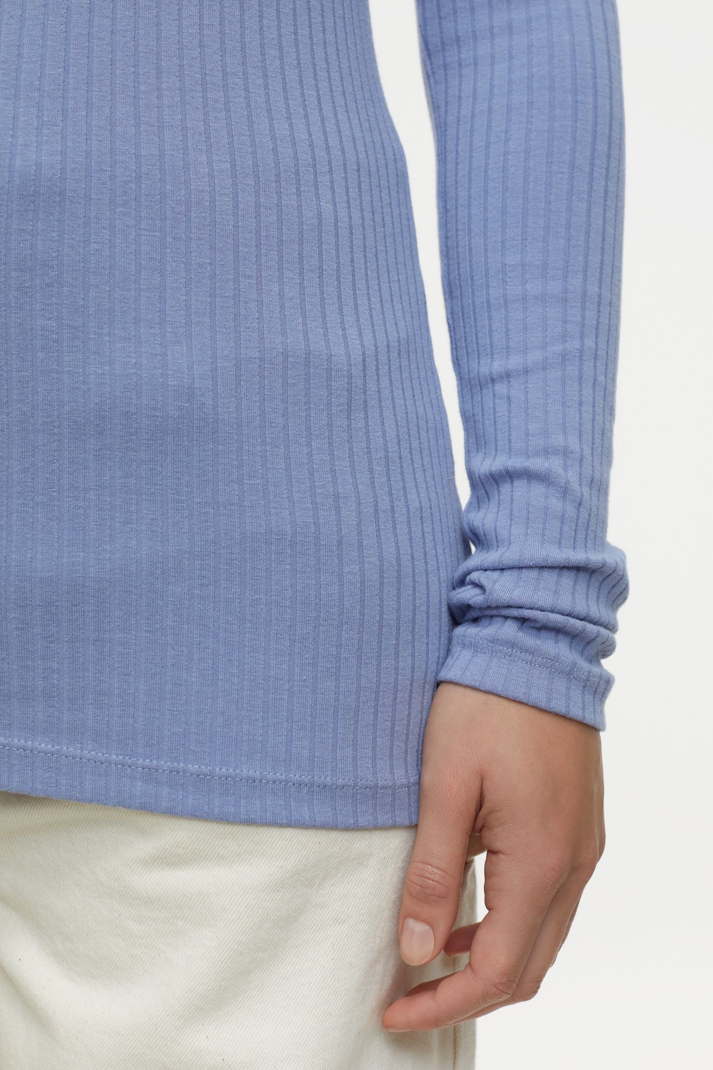 STRAIGHT NECK LONGSLEEVE T-SHIRTS BLUE HORIZON 11