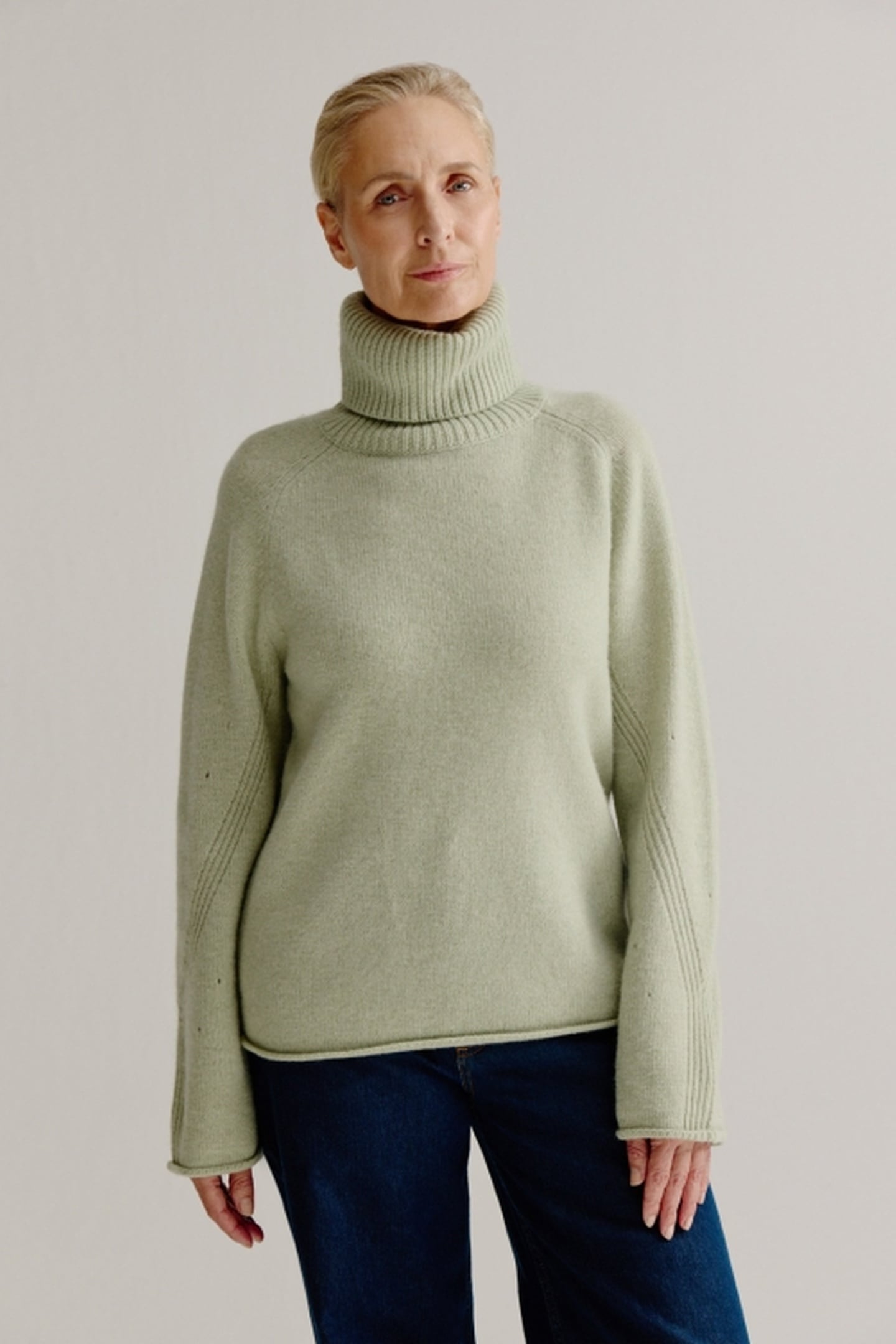 LOENA SWEATER MINT 2