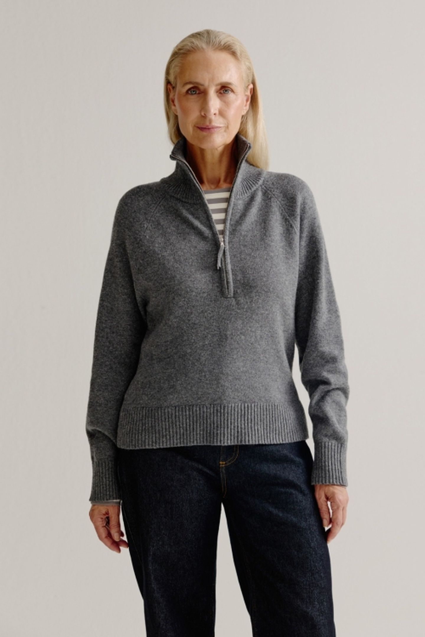 LINDE SWEATER ANTHRACITE 2