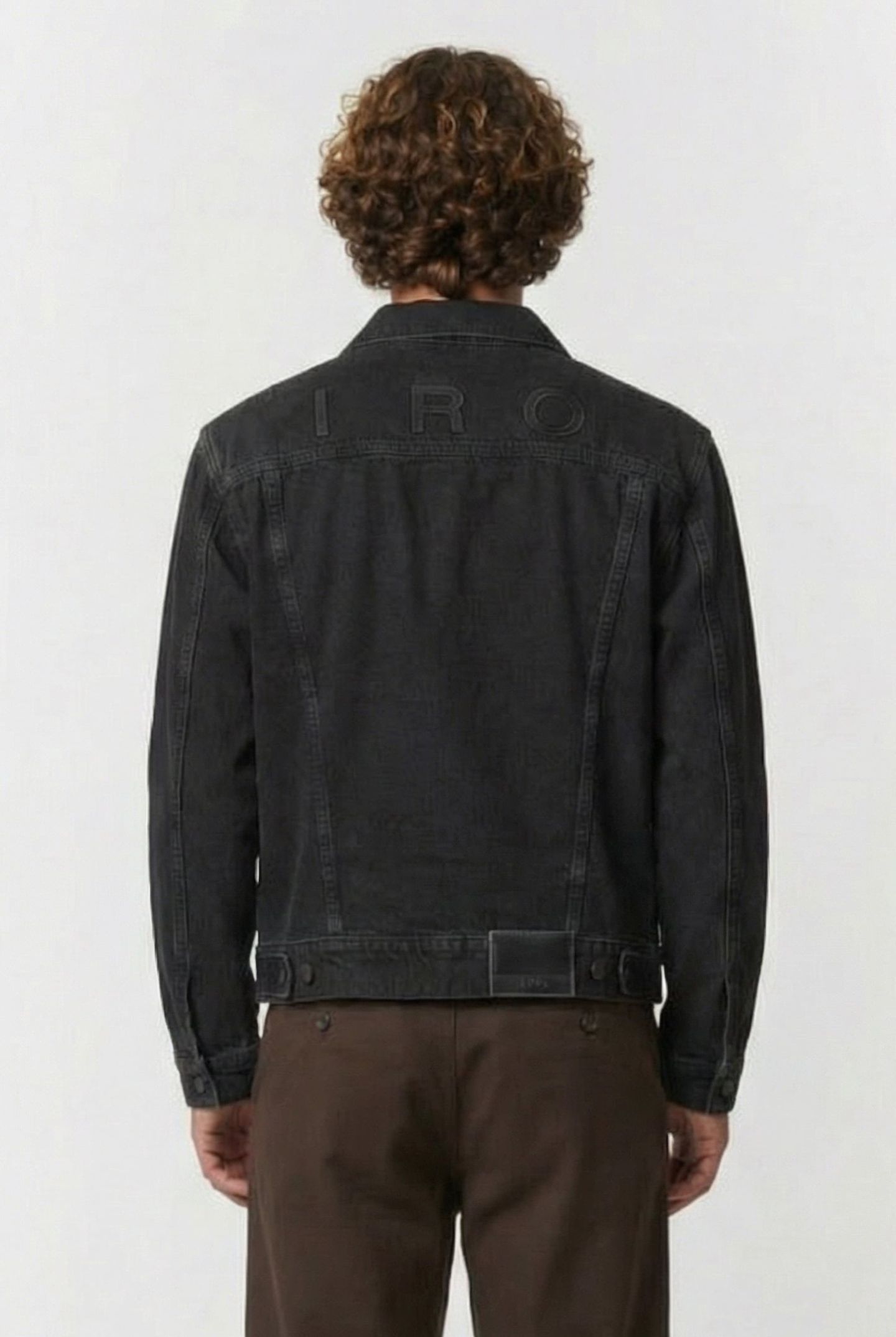 ARLO USED BLACK 2