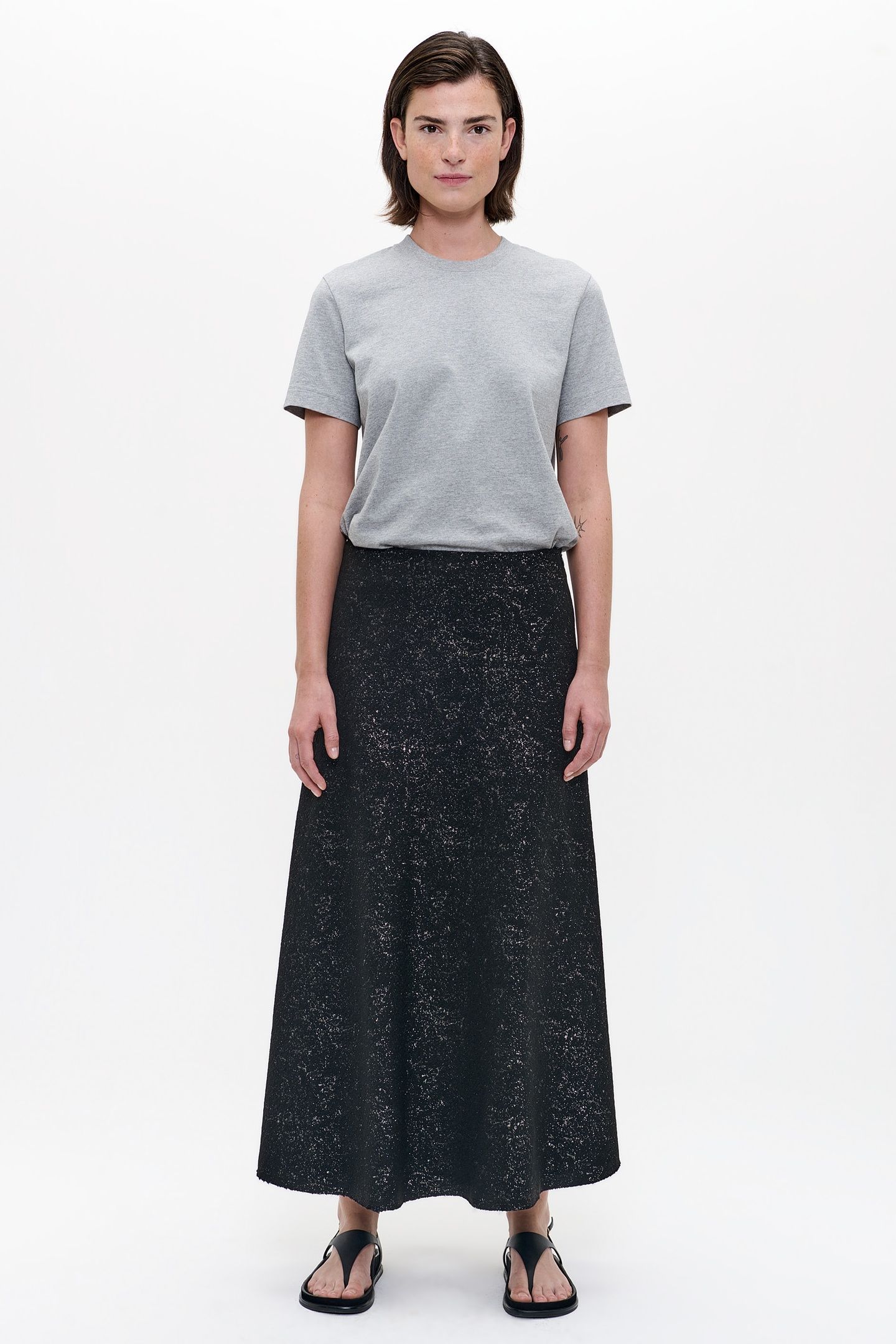 SHIMMER SKIRT BLACK 2