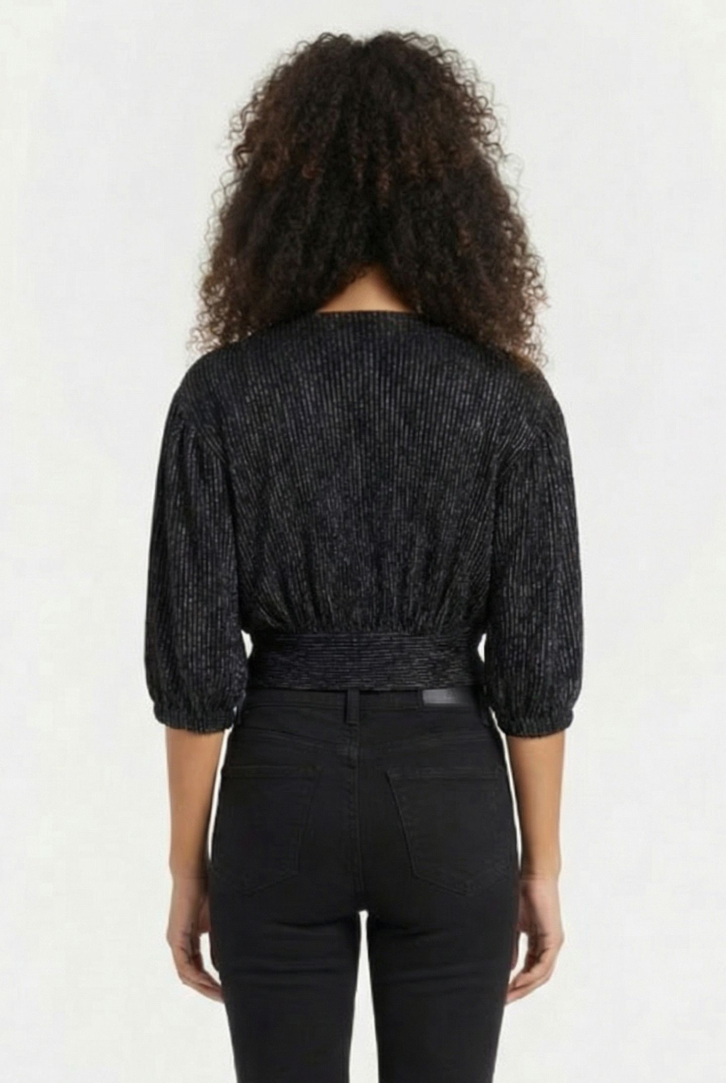 LISETTA BLACK 2