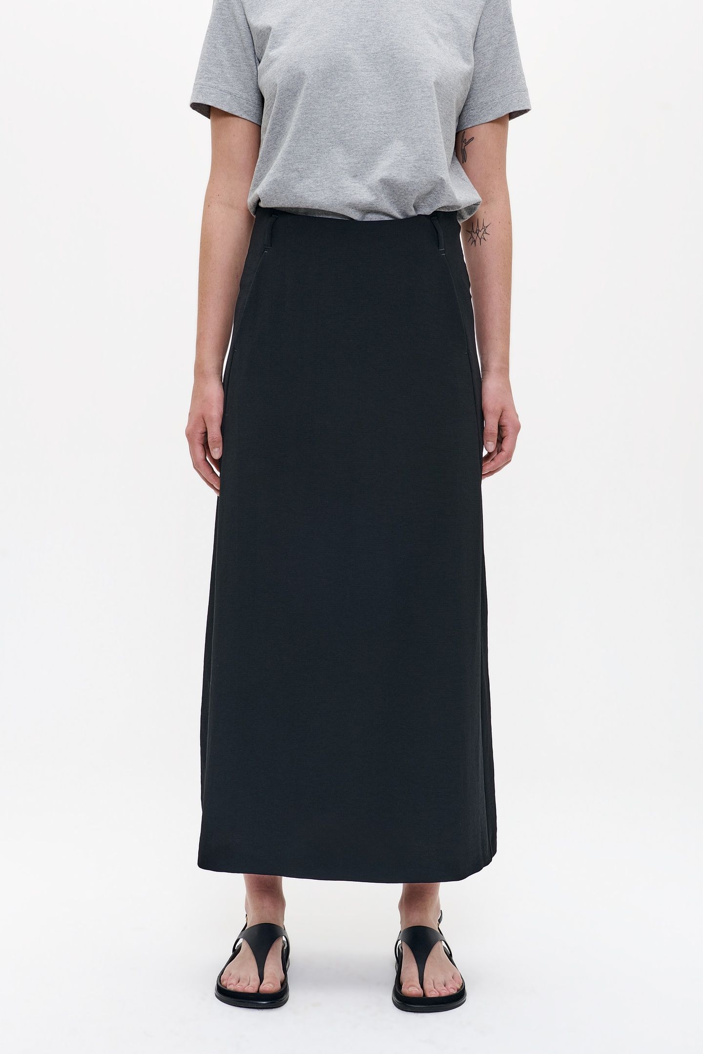 FLOWY LONG SKIRT BLACK 2