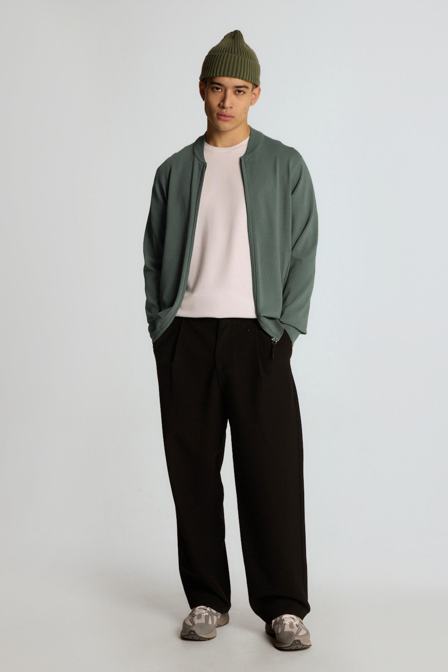 CARGO BOMBER COLLAR CARDIGAN WASHED SEAWEED 1
