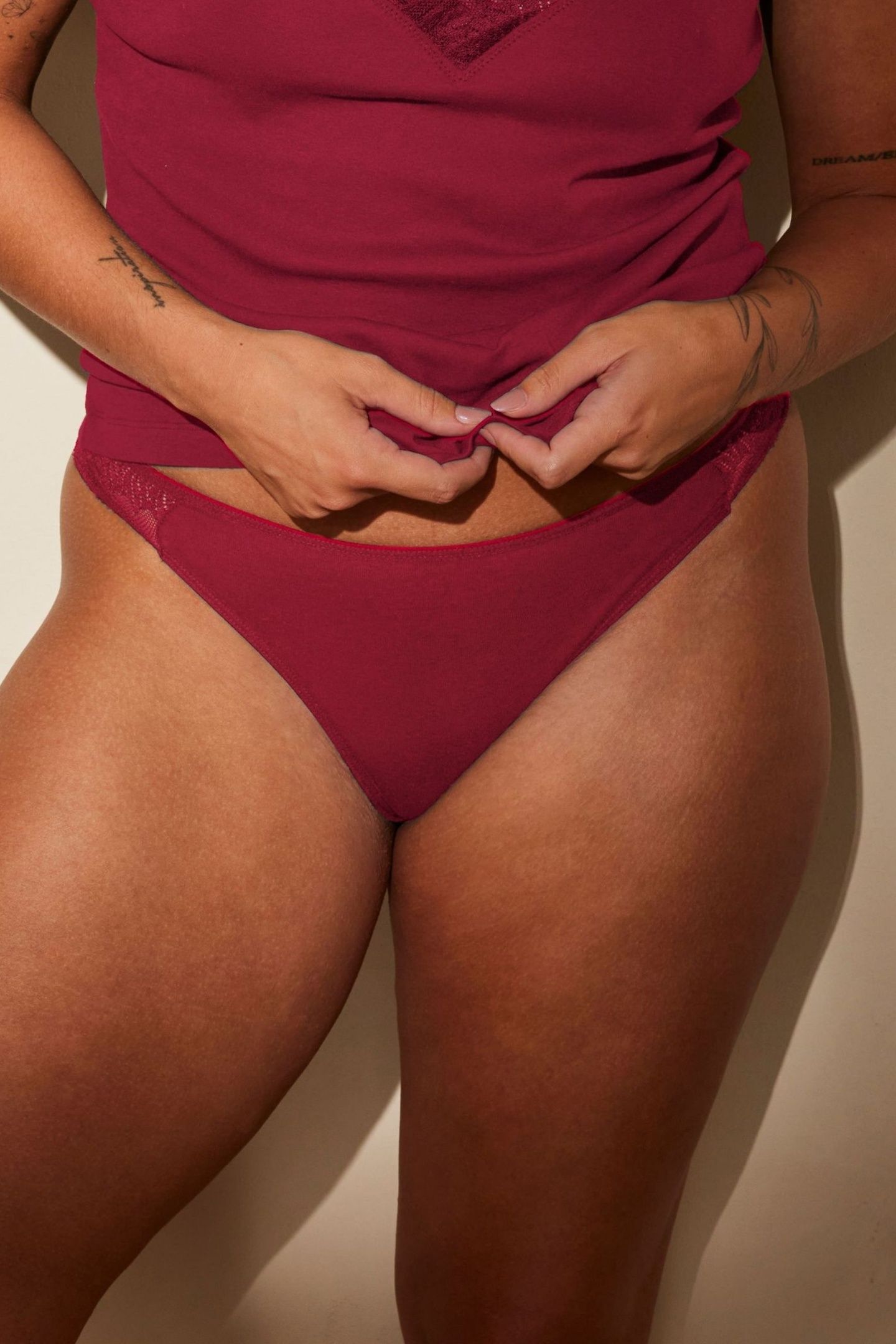 THONG MIRACLE COTTON RHUBARB 3