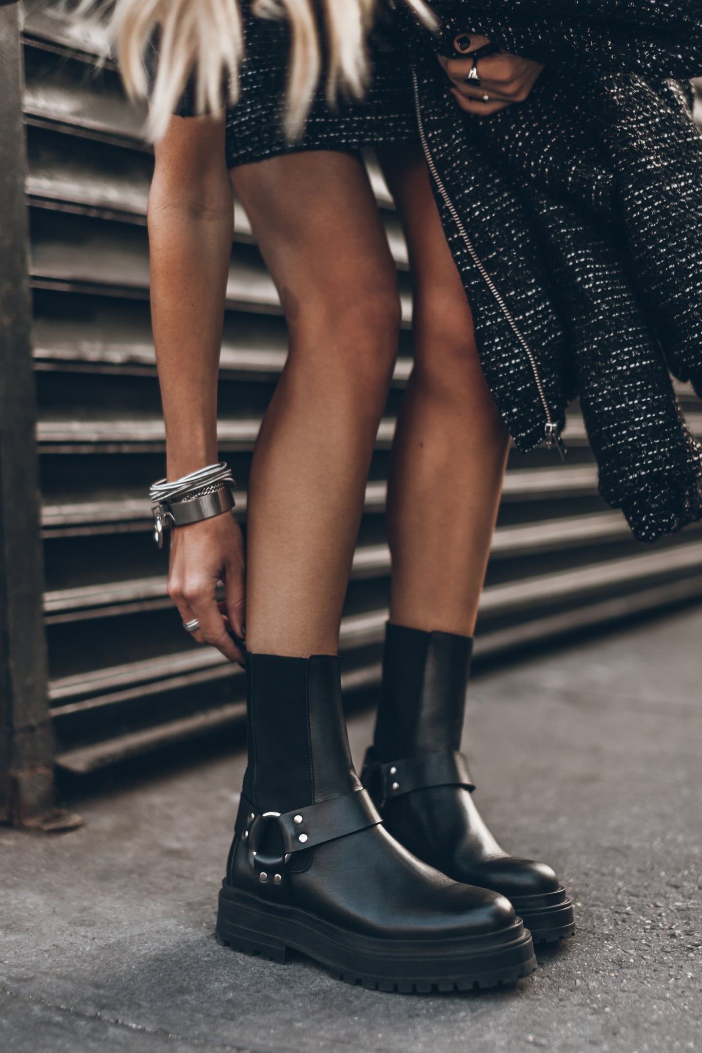 THE BLACK BIKER BOOTS 2