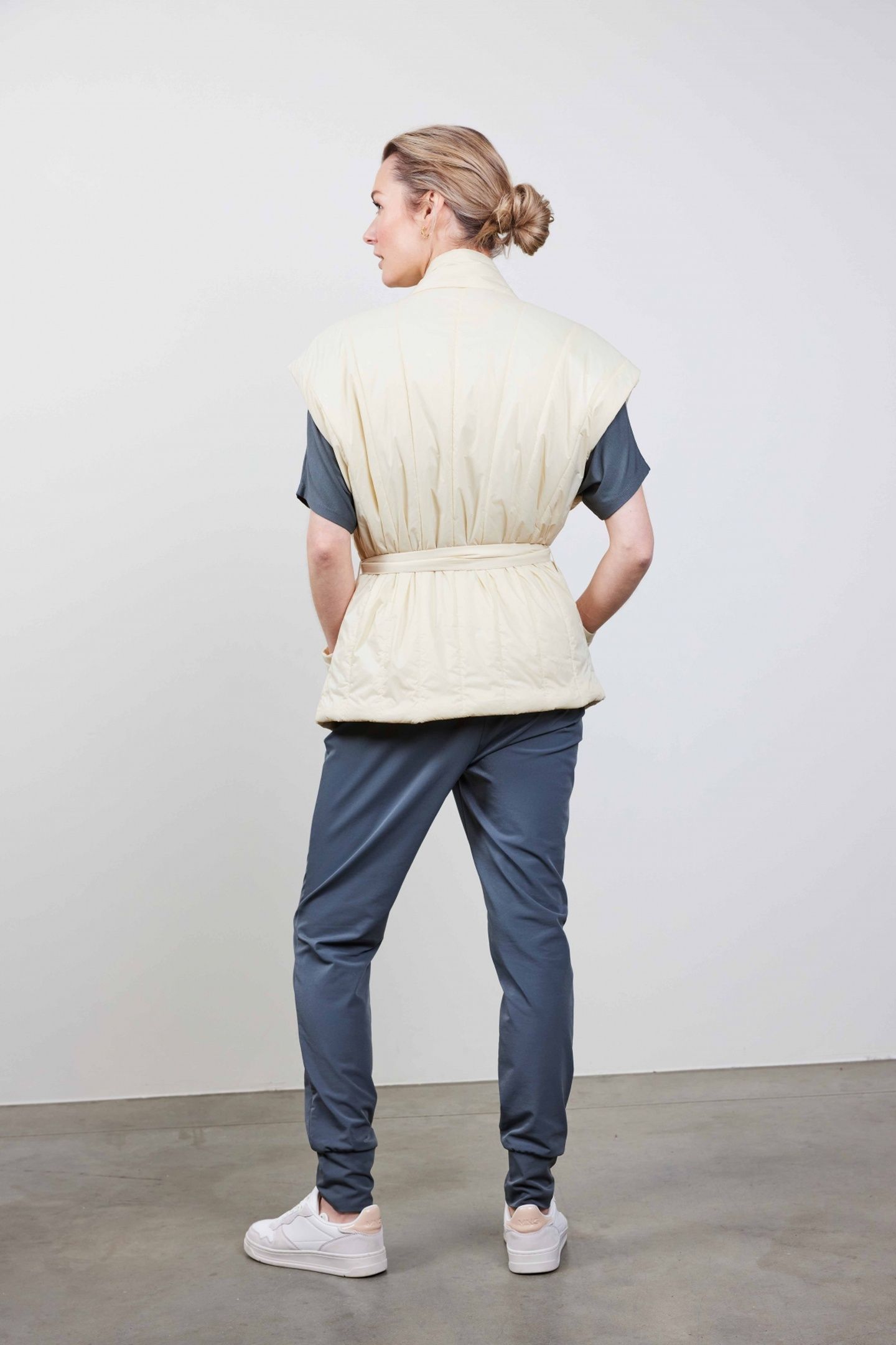 SLEEVELESS KIMONO ROMY OYSTER WHITE 9
