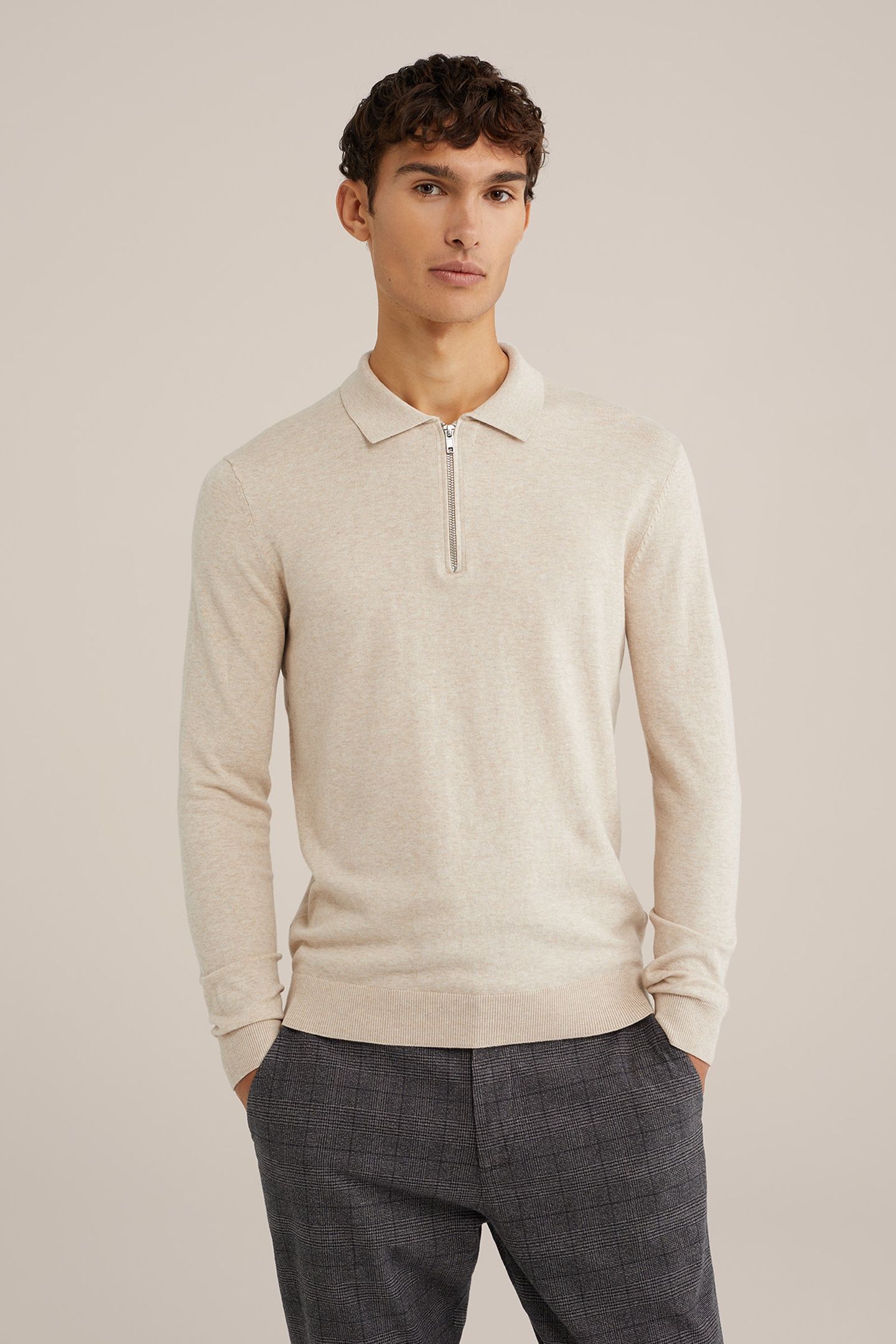 HALFWAY ZIPPER BEIGE 2
