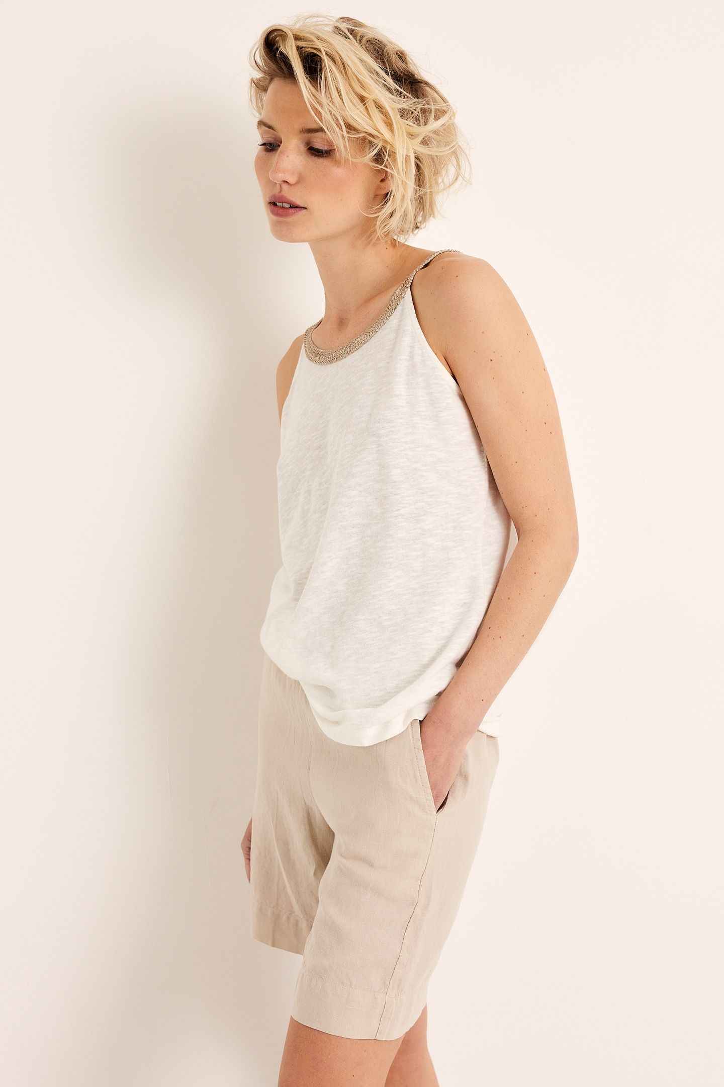 RESI SHORTS SAND 1