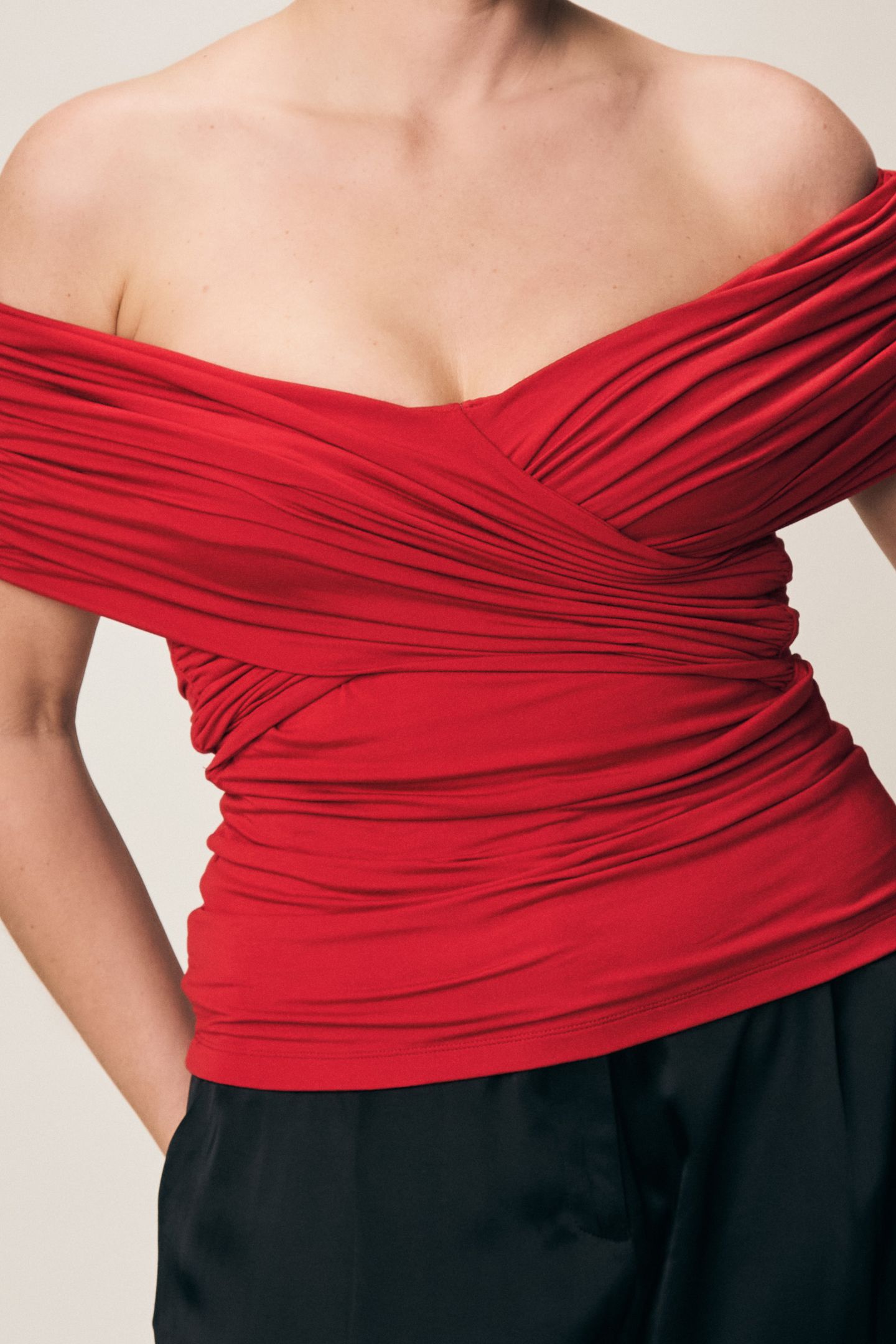 DOSINIA LUSCIOUS RED 6