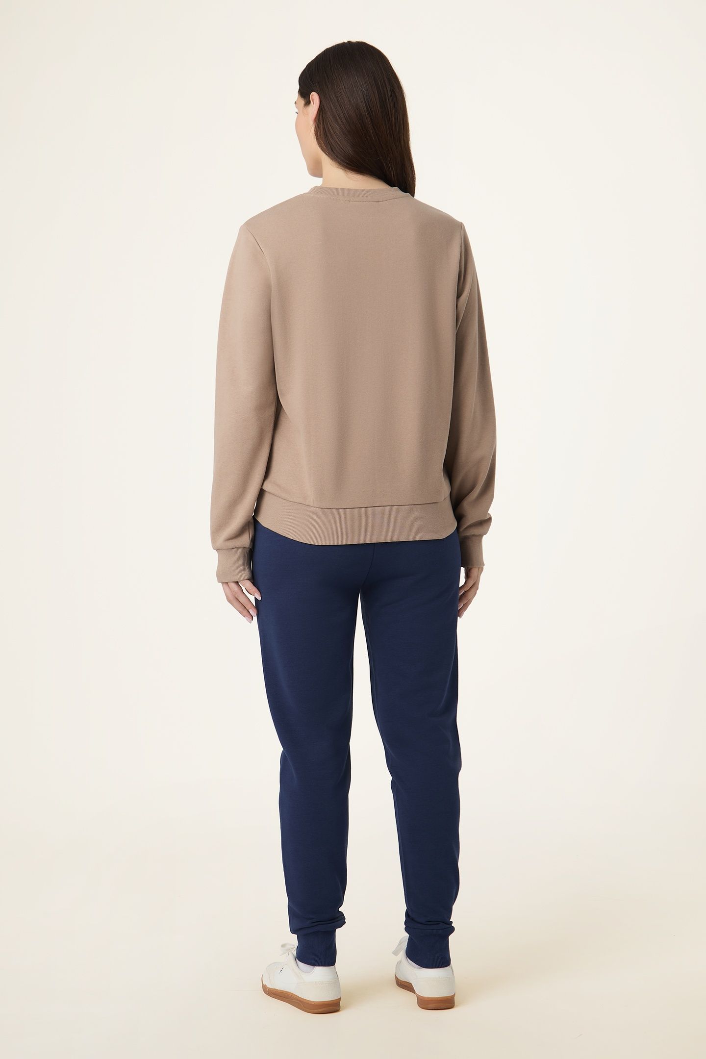 LUCERA SWEAT PANTS BLACK IRIS 3