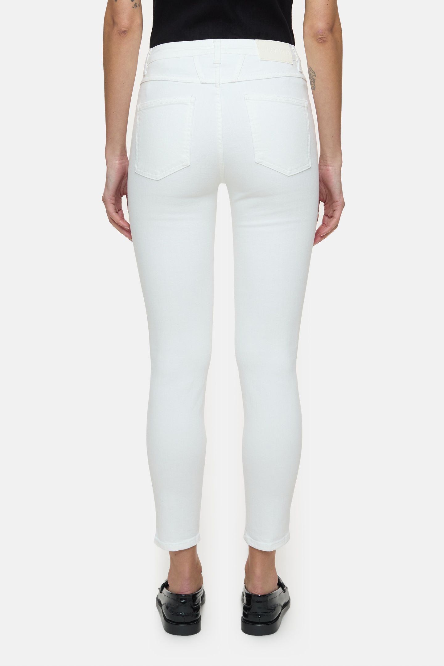 SKINNY PUSHER JEANS WHITE 2
