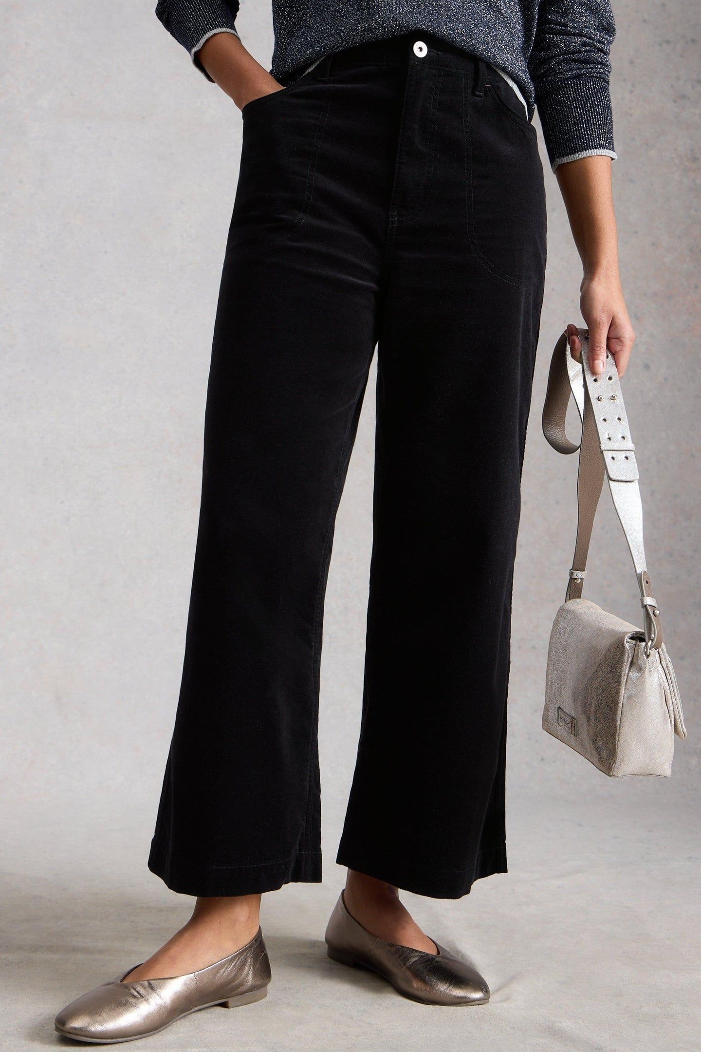 TIA VELVET WIDE LEG CROP PURE BLACK 5