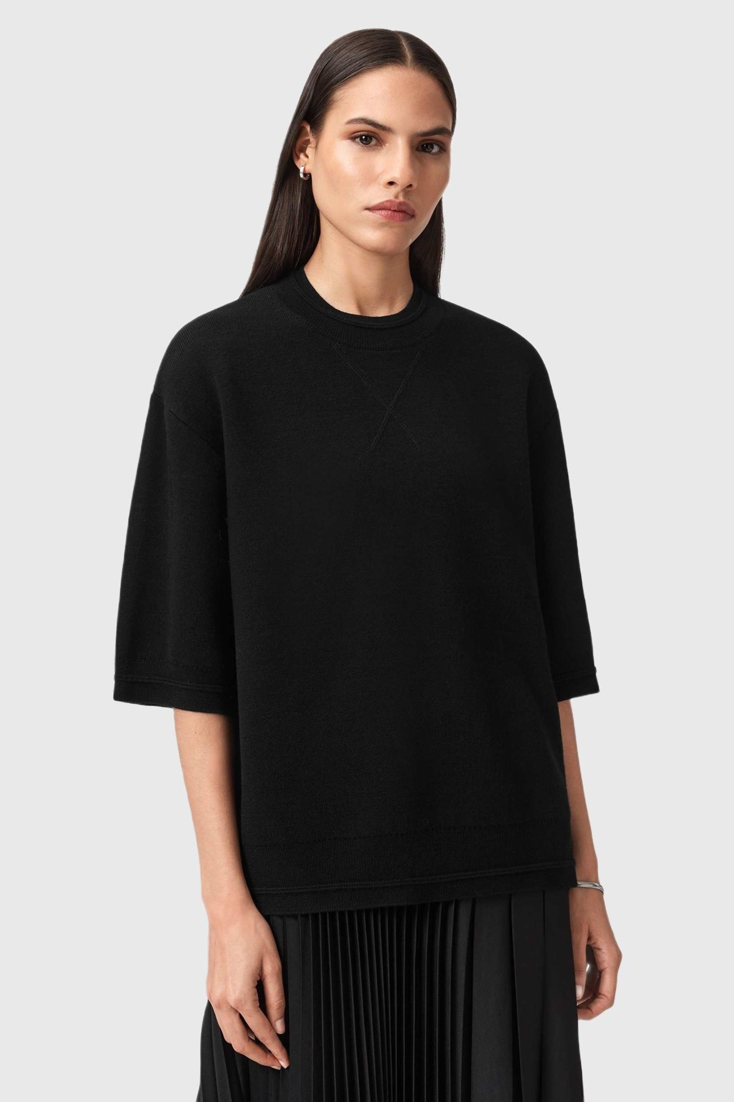 NIKA TEE BLACK 1