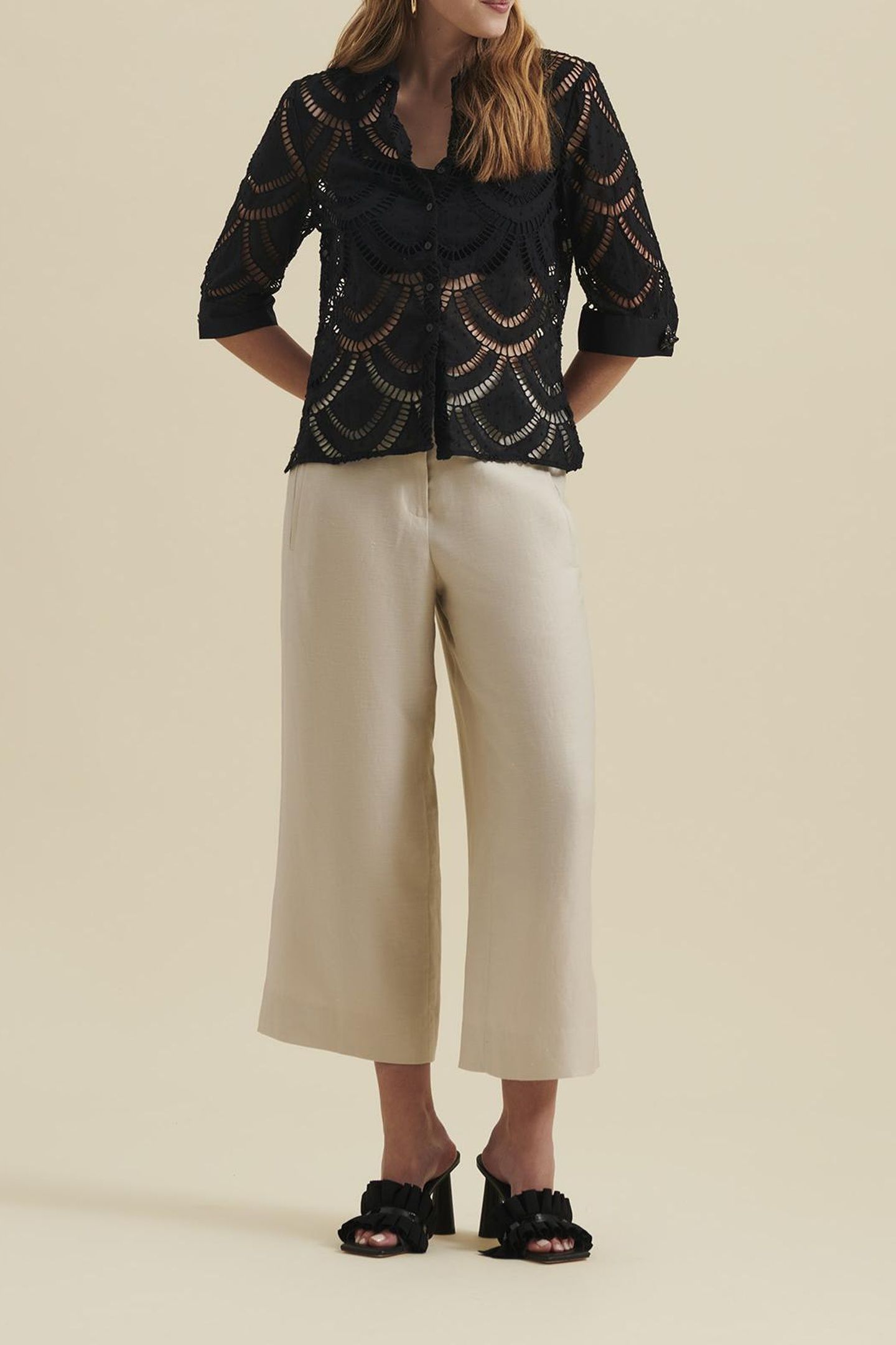 PEIO BLACK 1