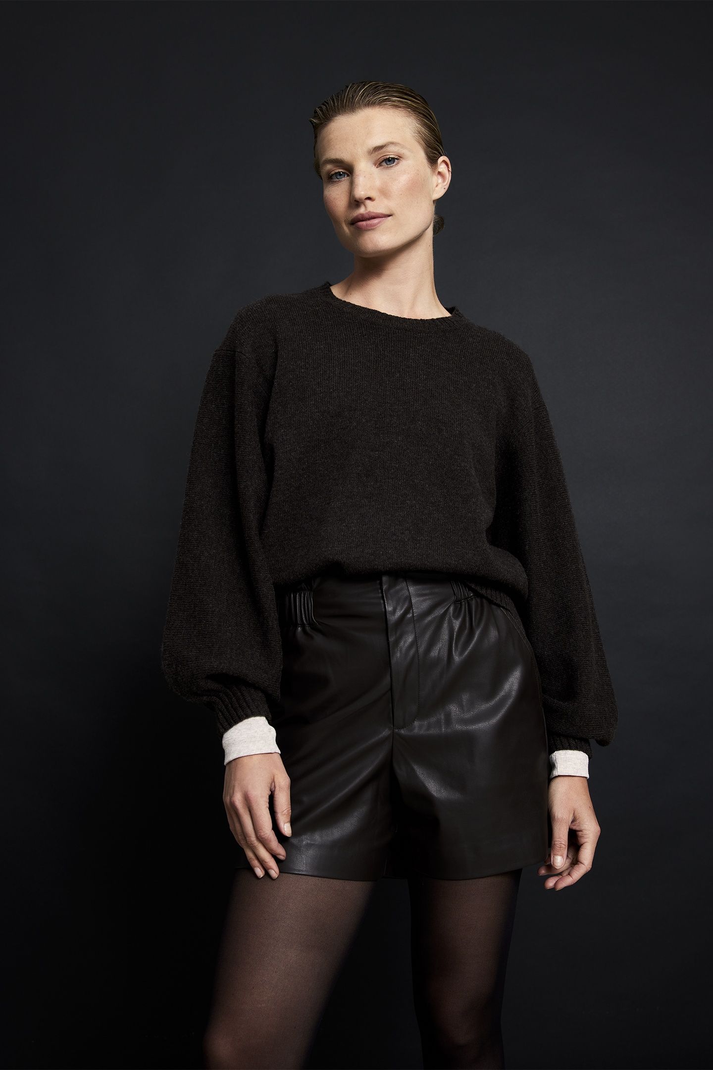 ALOIS SHORTS BLACK 2