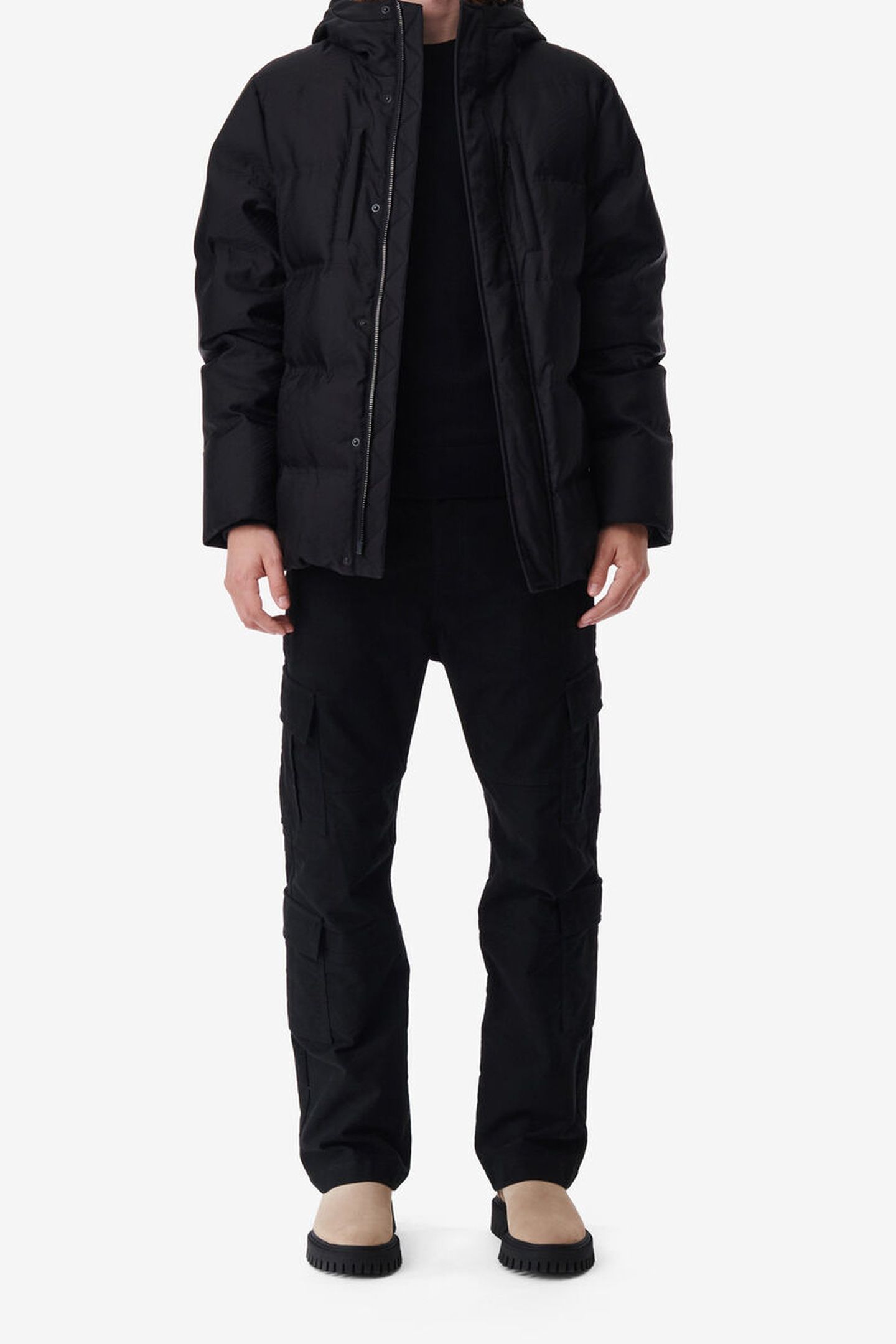 LINSA OUTERWEAR BLACK 2