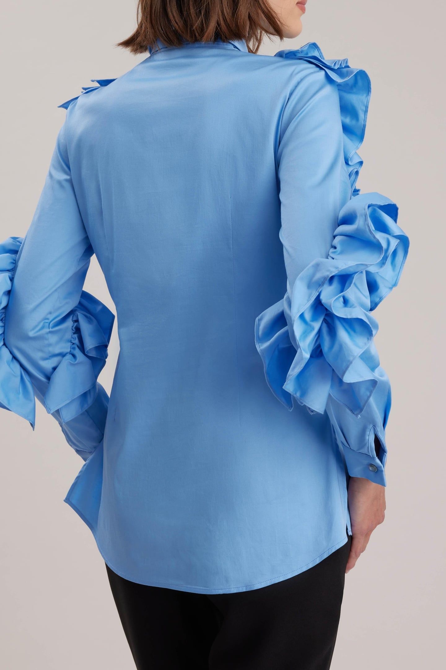 PANTHEON ICY BLUE 2