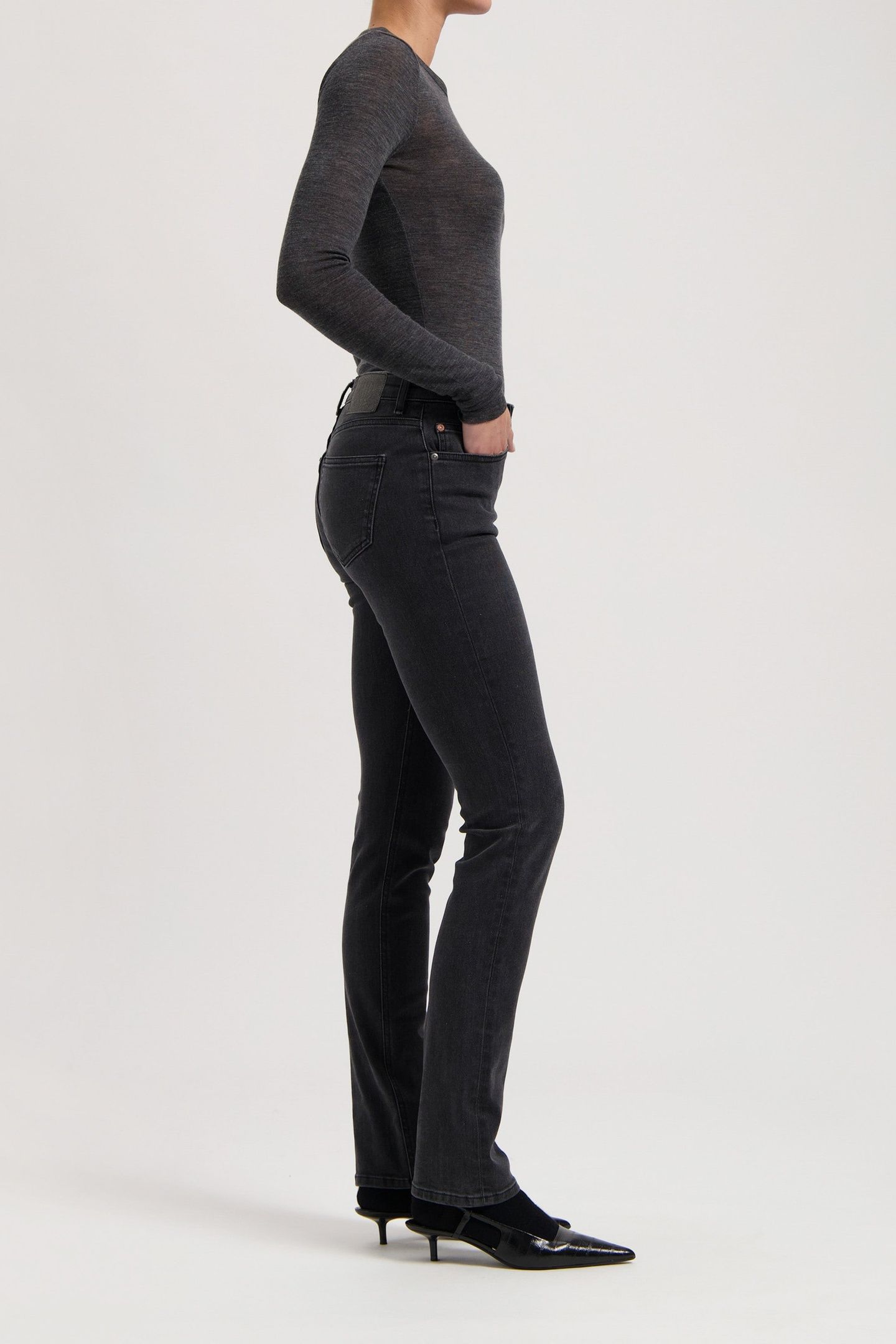 FAYE LOW SLIM STONE BLACK 10